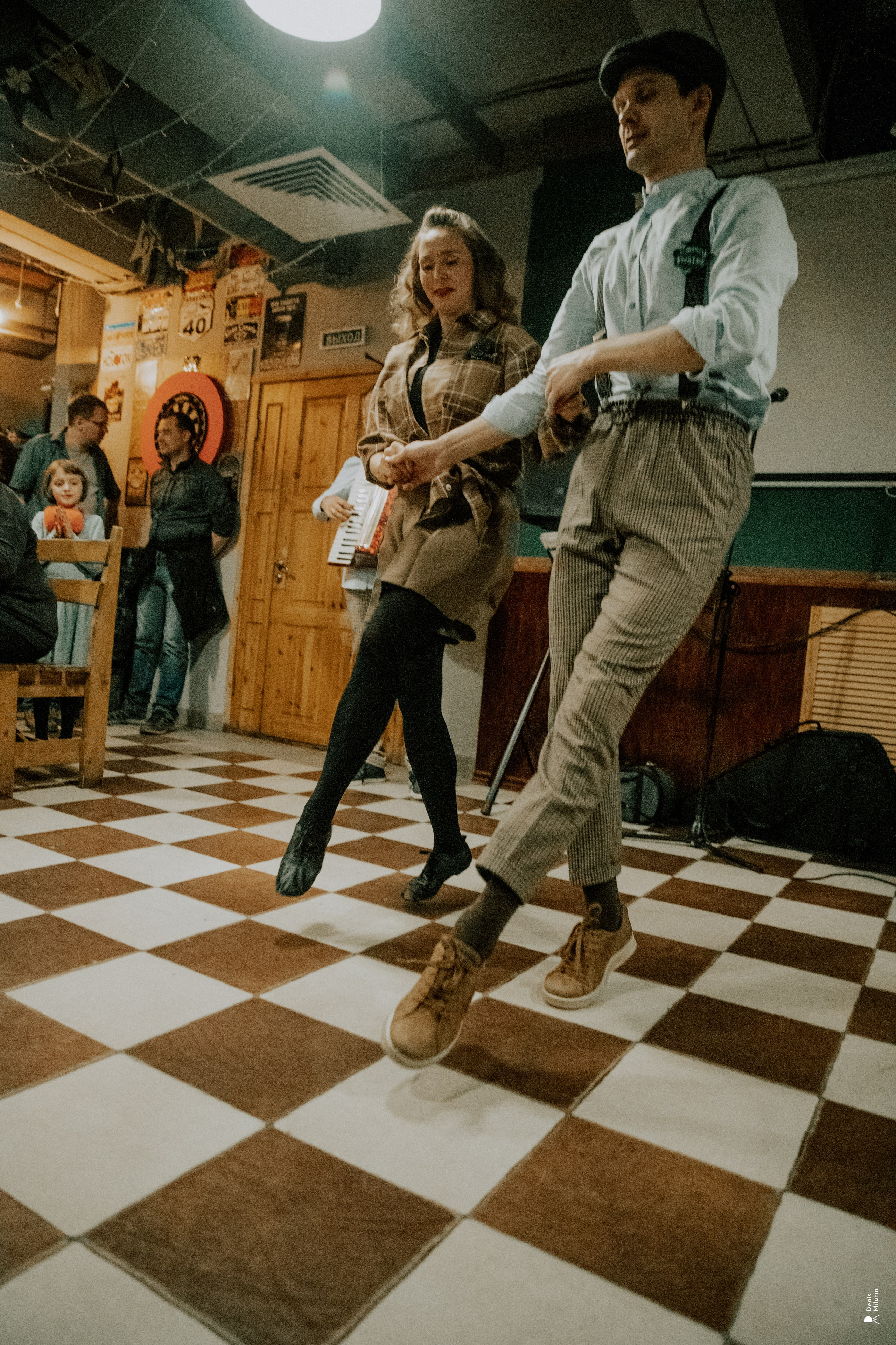 Ирландский Паб и ансамбль Skylark. Портретный фотограф Денис Милютин