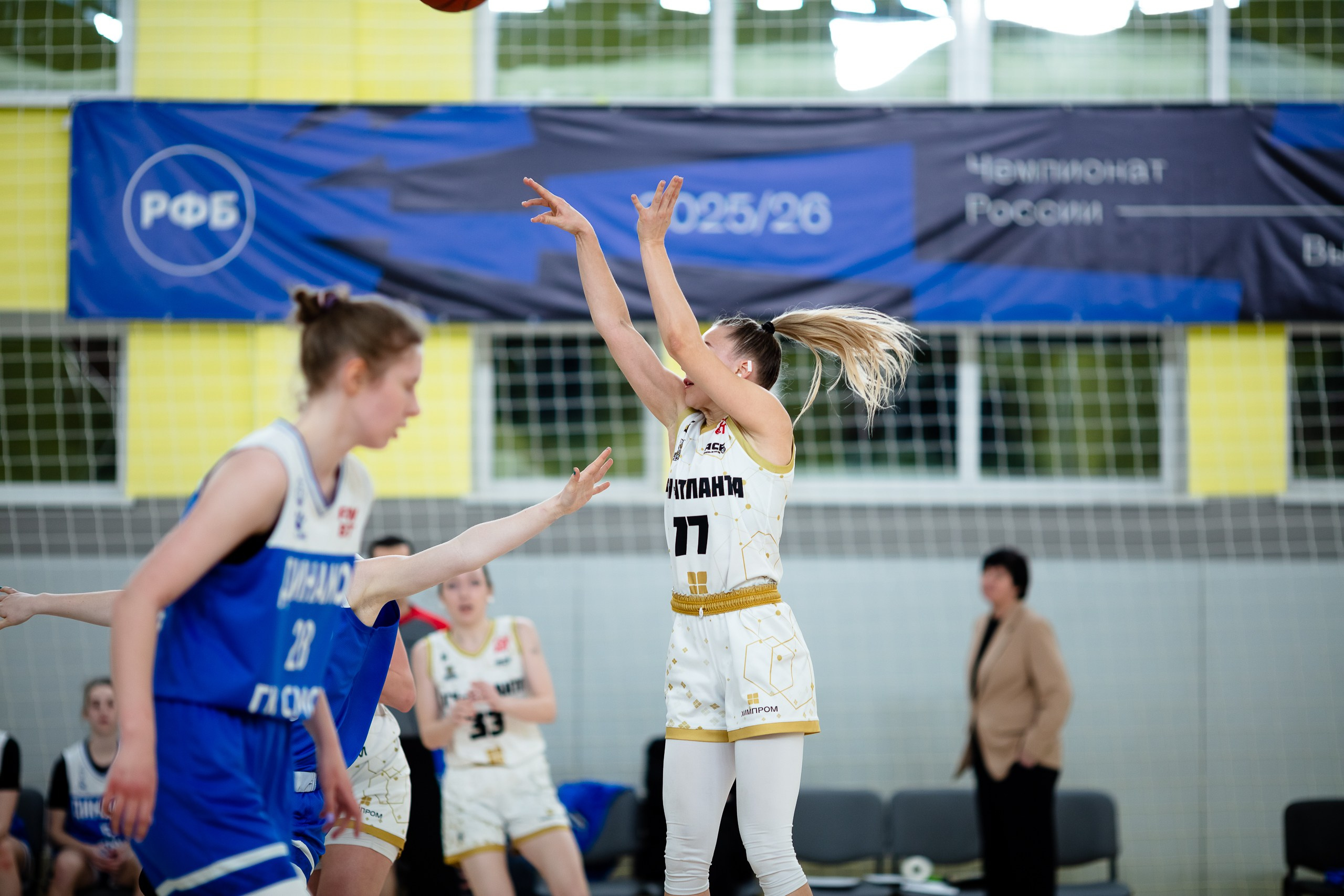 ЧГУ-Атланта — Динамо / 1 игра. Фотография