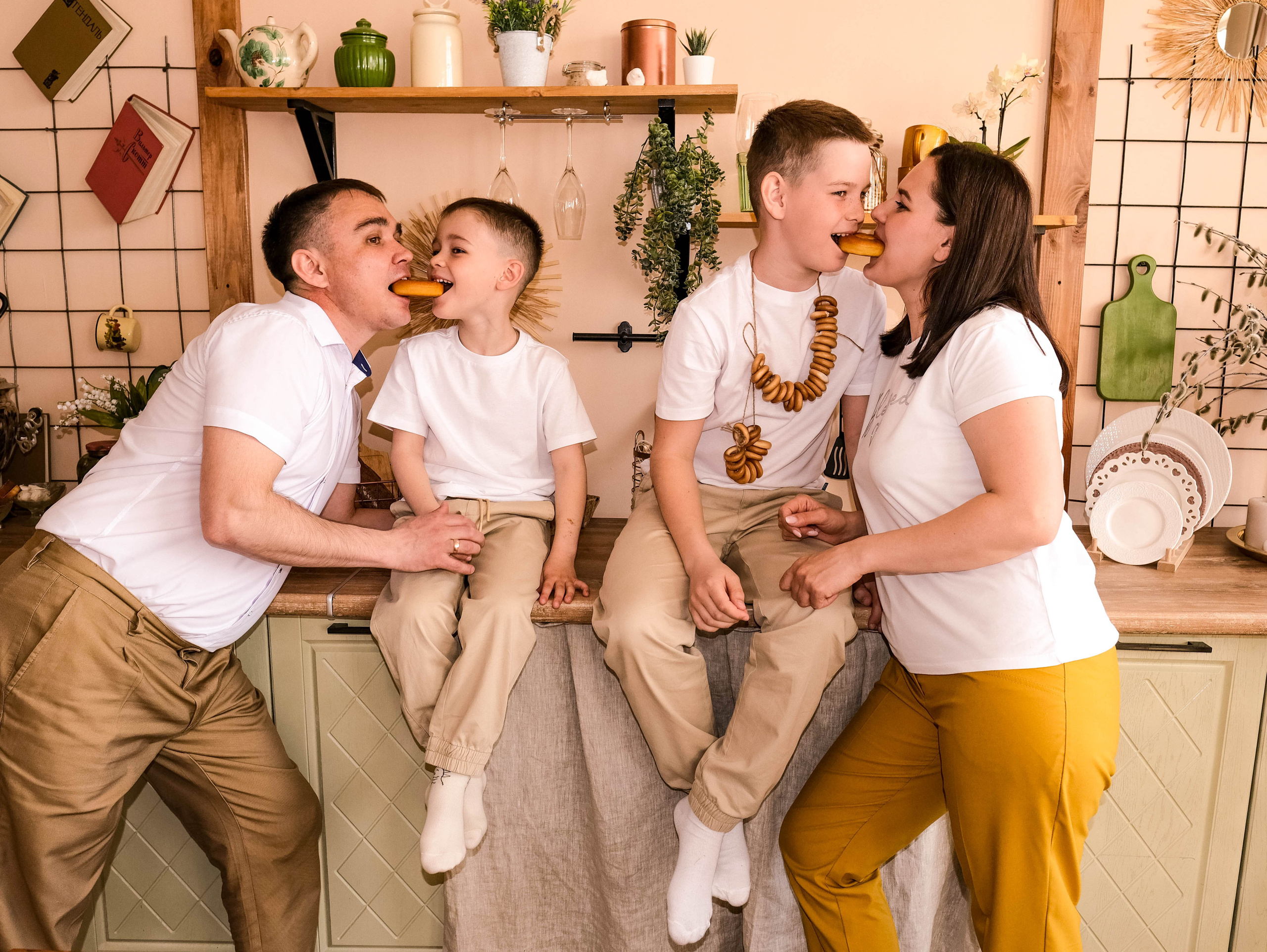 Семейная фотосессия Алены. Студийный, портретный, семейный фотограф Южно-Сахалинска Яна Радаева