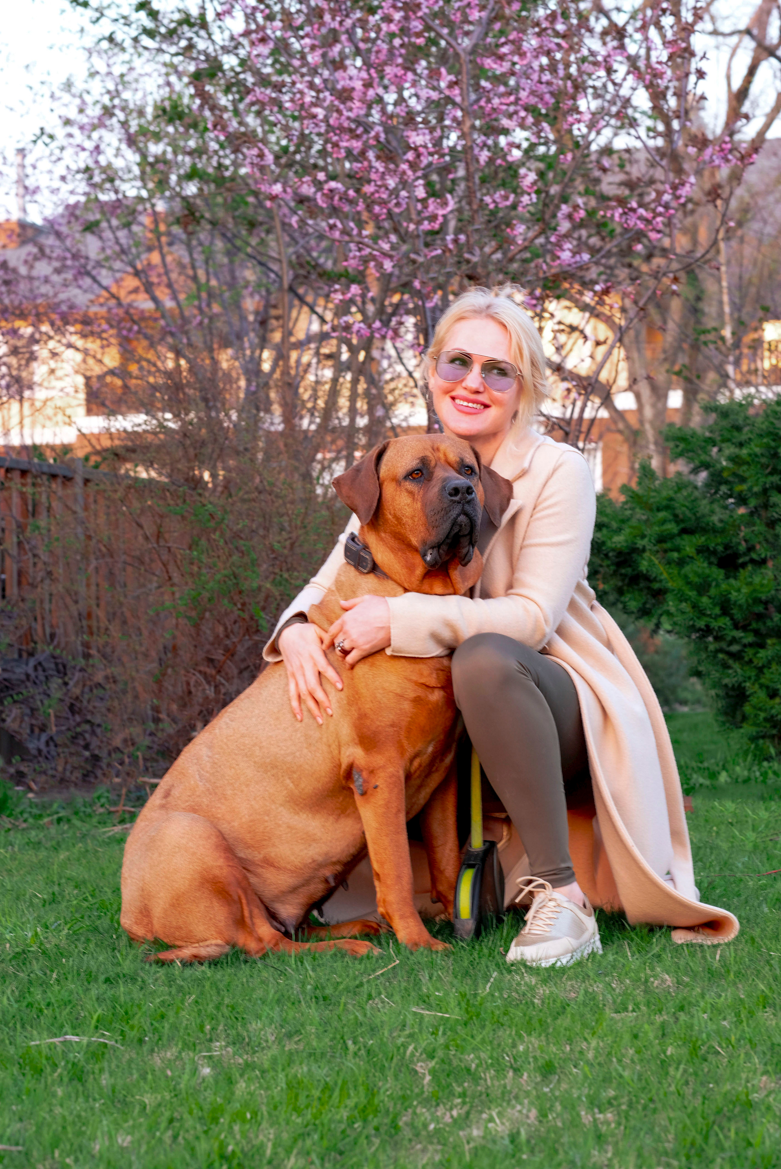 Прогулка Оксаны с собакой. Студийный, портретный, семейный фотограф Южно-Сахалинска Яна Радаева