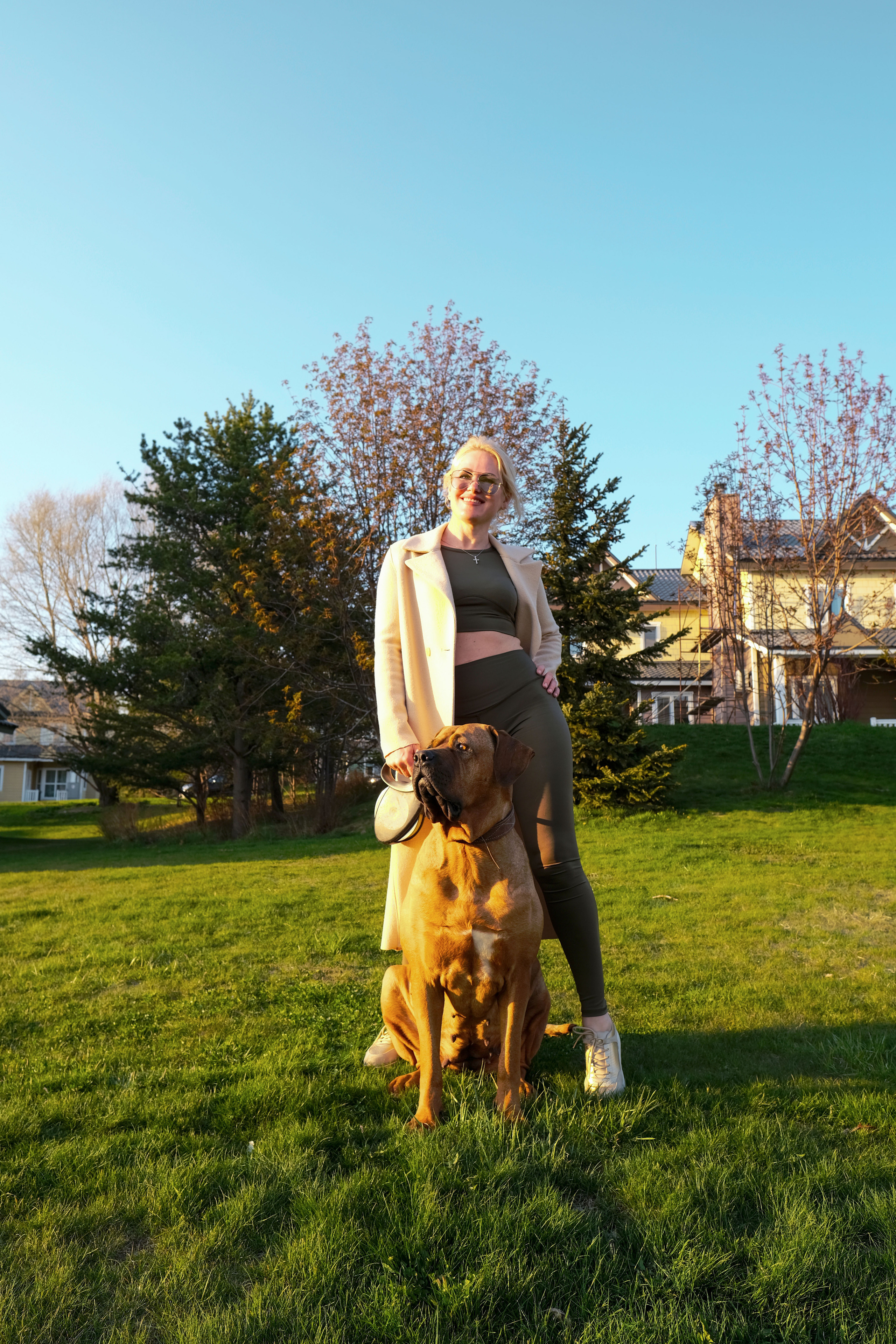 Прогулка Оксаны с собакой. Студийный, портретный, семейный фотограф Южно-Сахалинска Яна Радаева