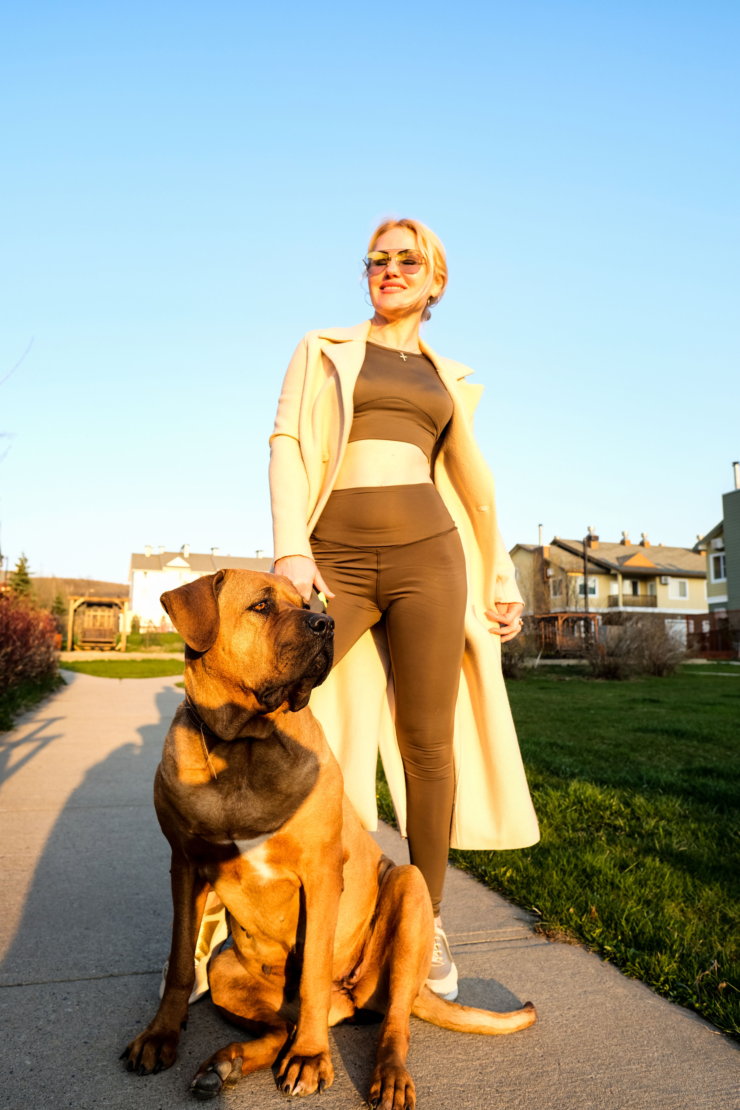 Прогулка Оксаны с собакой. Студийный, портретный, семейный фотограф Южно-Сахалинска Яна Радаева