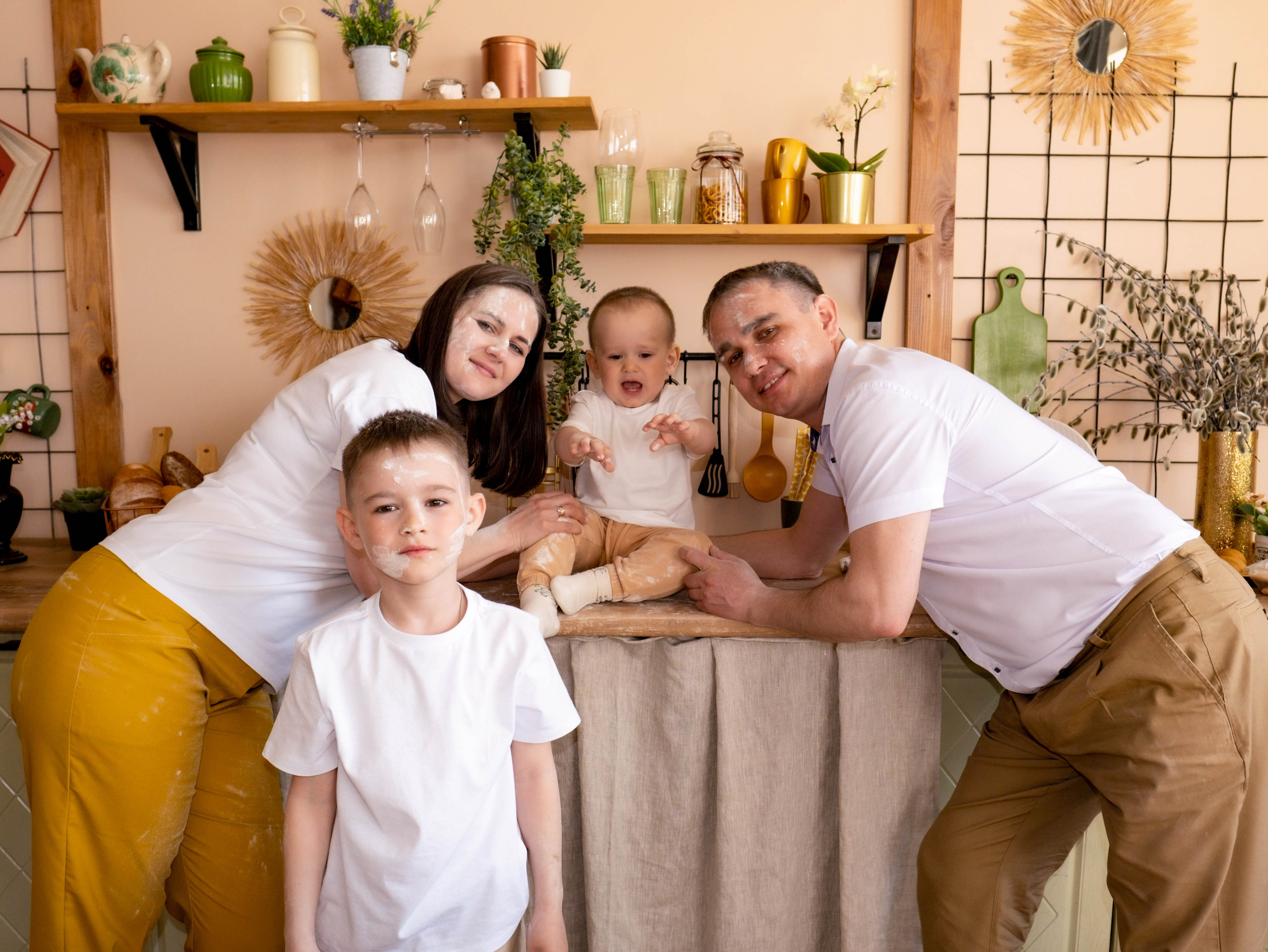 Семейная фотосессия Алены. Студийный, портретный, семейный фотограф Южно-Сахалинска Яна Радаева