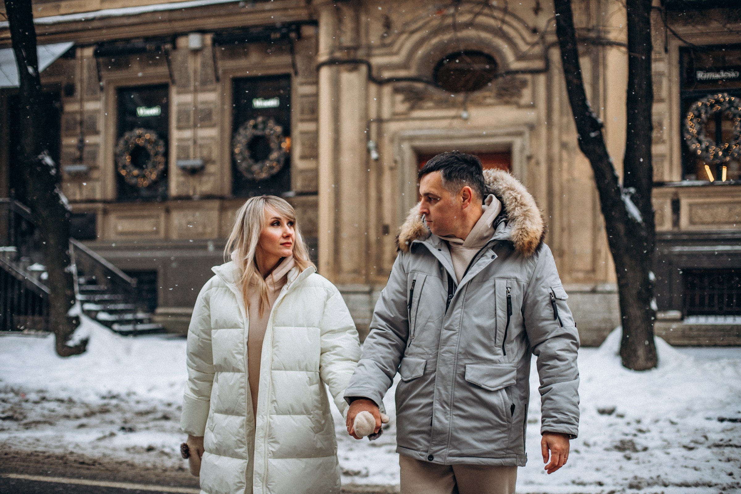 Сергей и Алёна в декабре. Фотопрогулка в Петербурге. Индивидуальный и семейный фотограф в Санкт-Петербурге