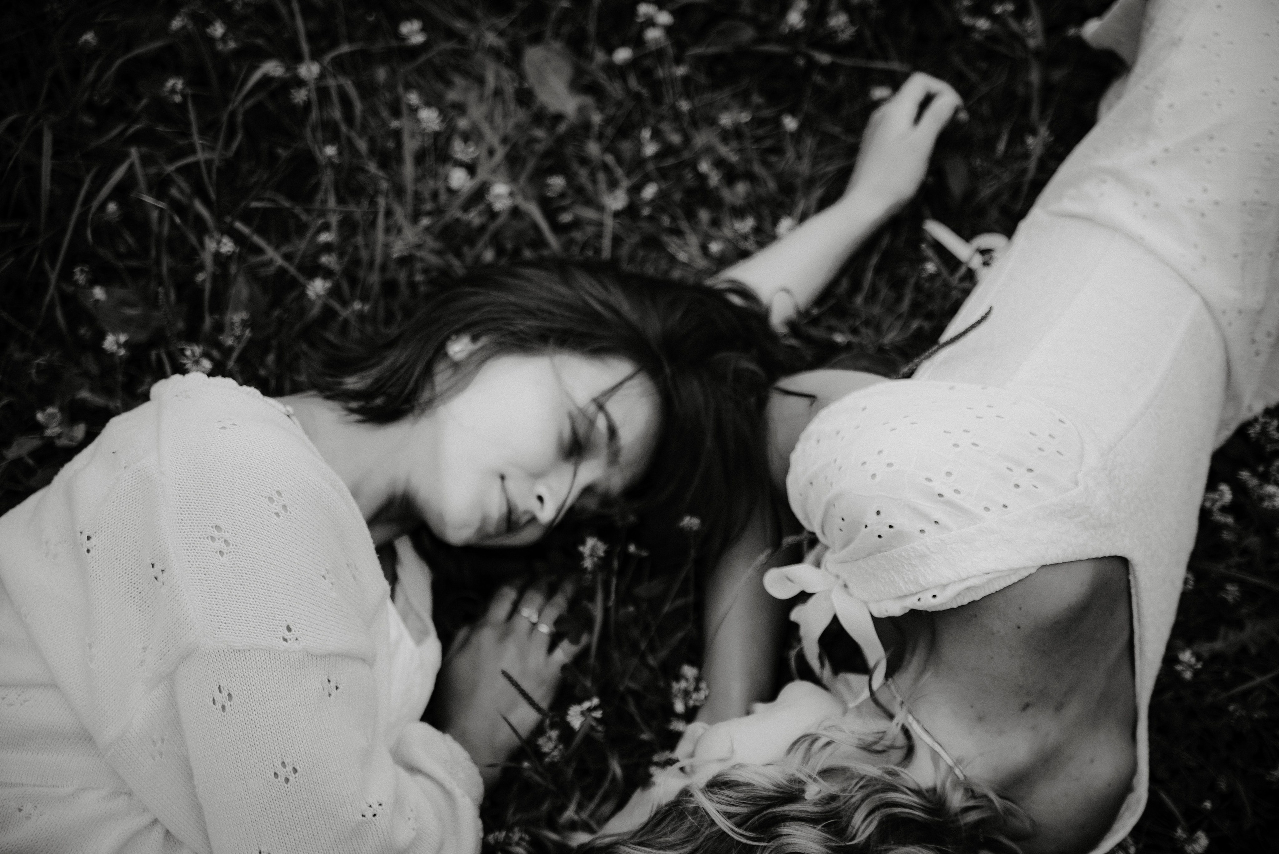 Алена и Даша