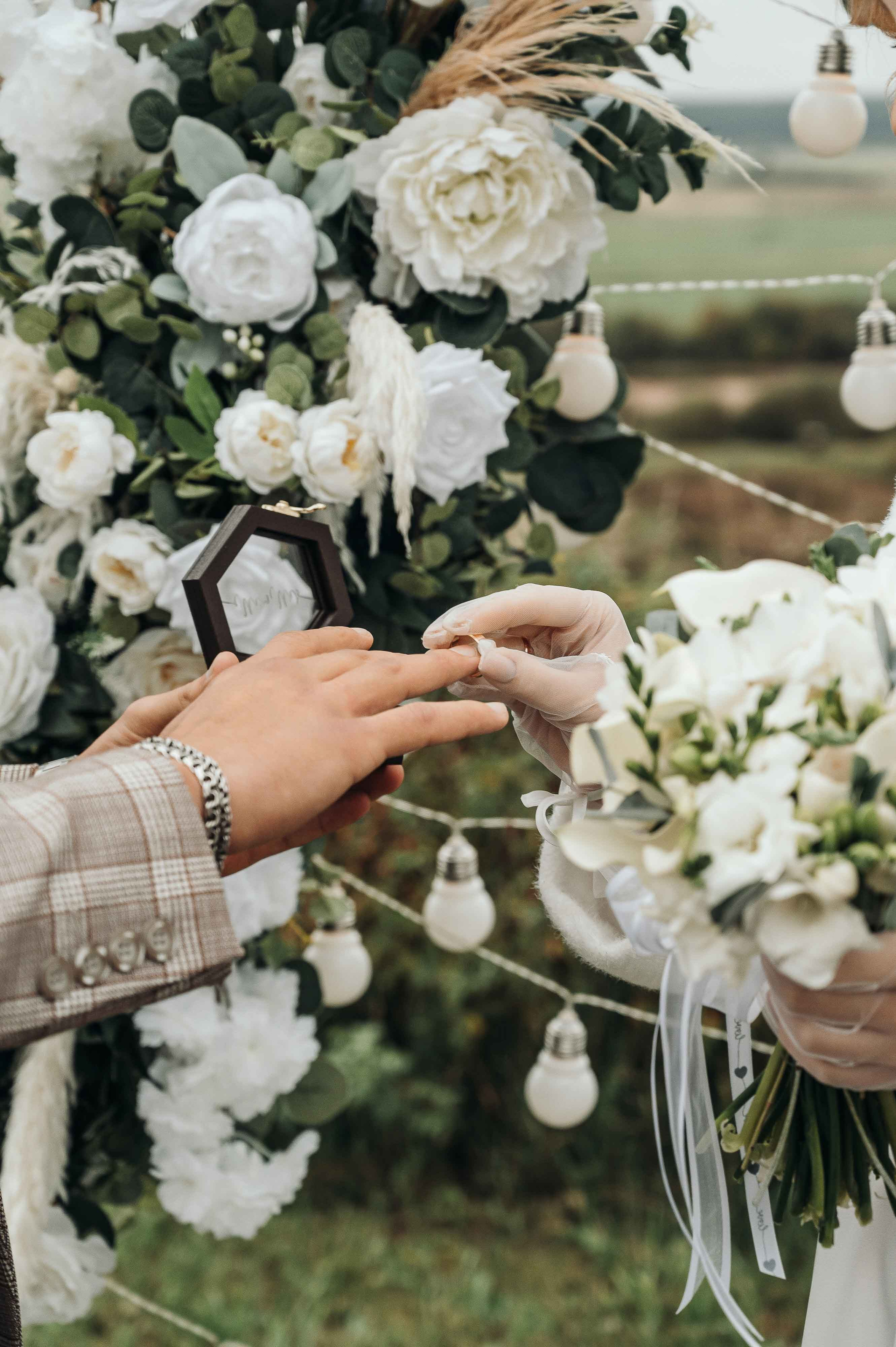 Фотосъемка выездной регистрации. Свадебный и семейный фотограф в Котласе Никита Попов