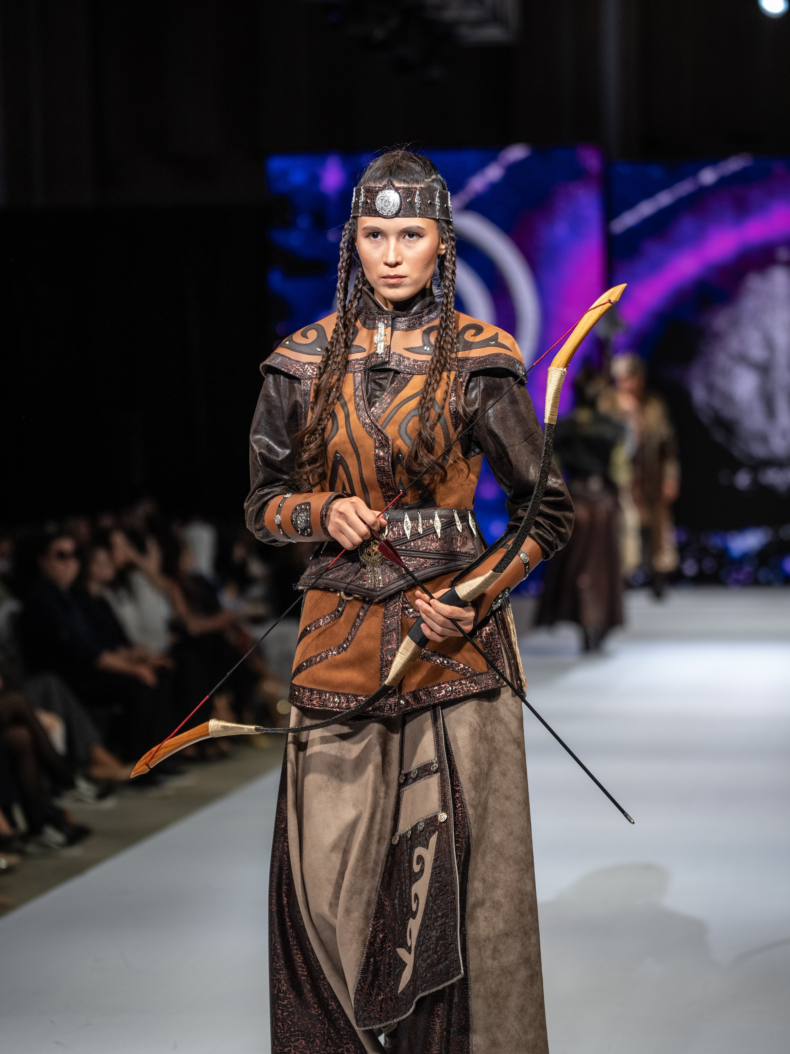 EURASIAN FASHION WEEK Lo Zarata. Сайт Алматинского НЮ АРТ, будуар и фэшн фотографа Дениса Карпенко