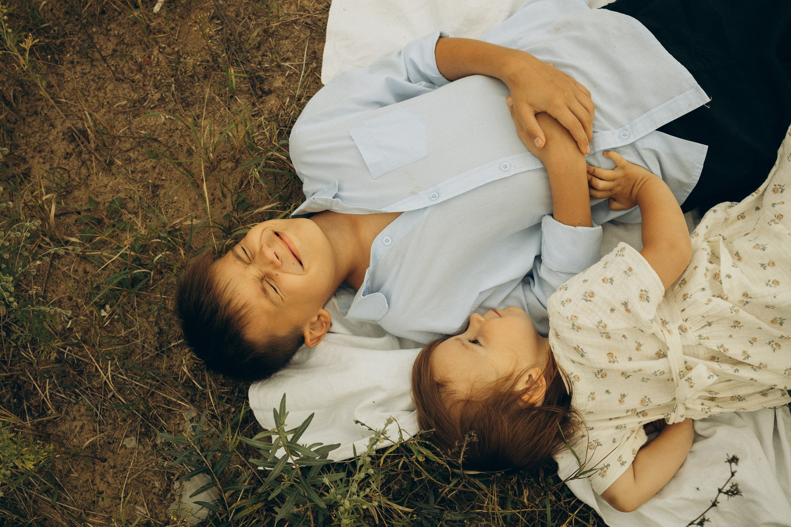На природе. Семейный фотограф Новосибирск Фотограф на выписку Новосибирск