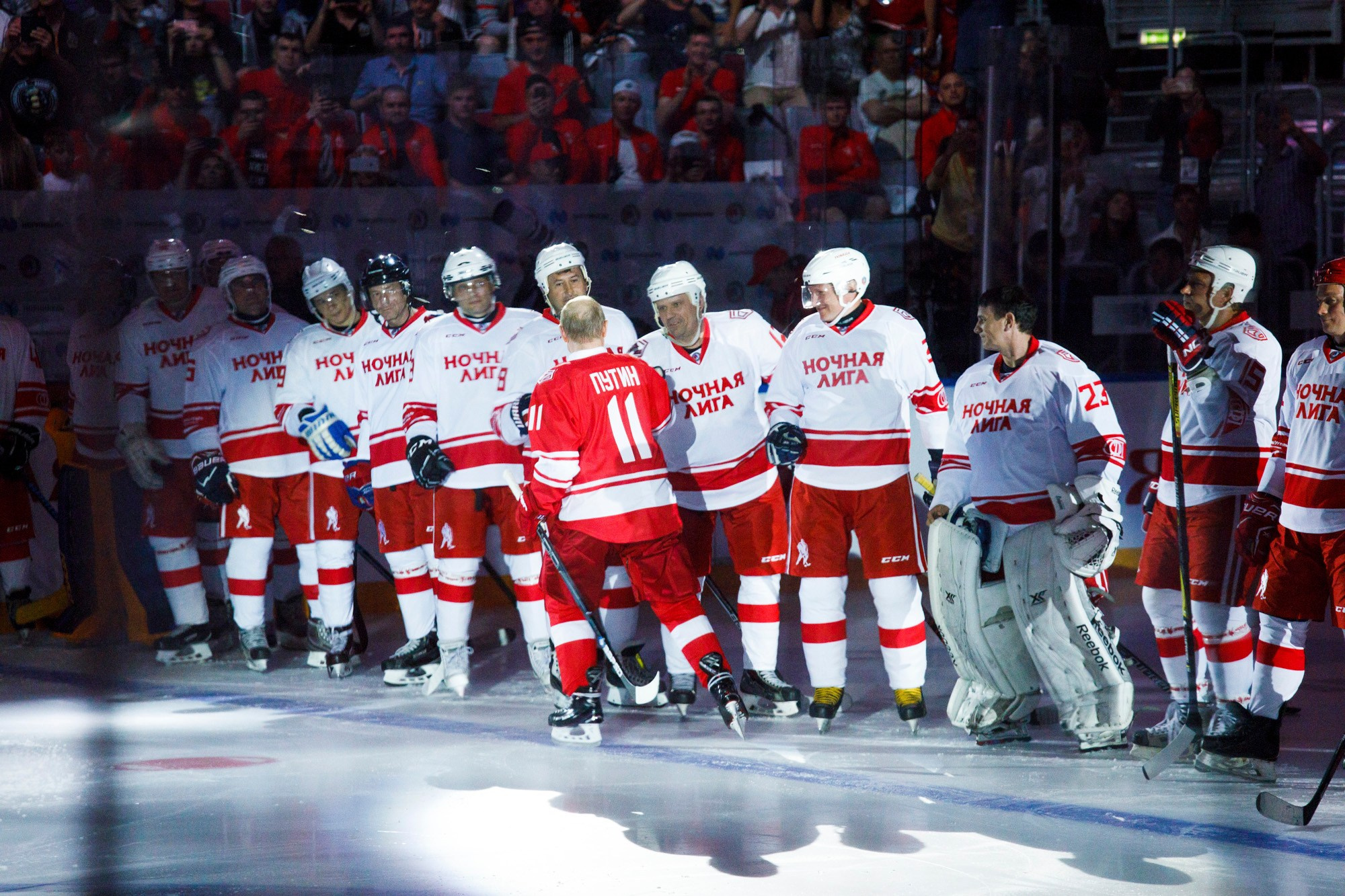 Ночная Хоккейная Лига. Репортажный и постановочный Наталья Санникова