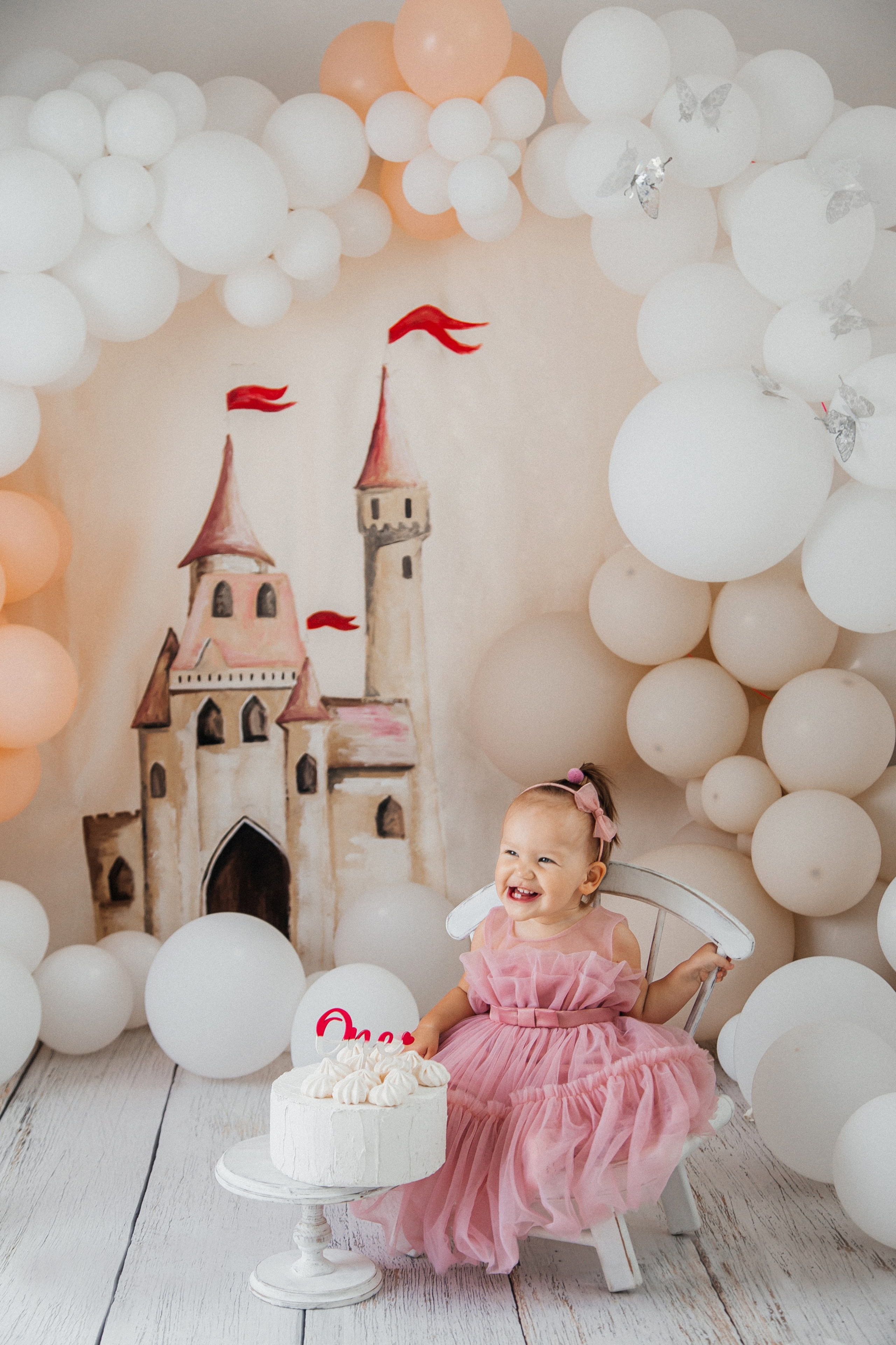 Зоны с шарами. Фотограф новорождённых Екатерина Боброва. Ульяновск