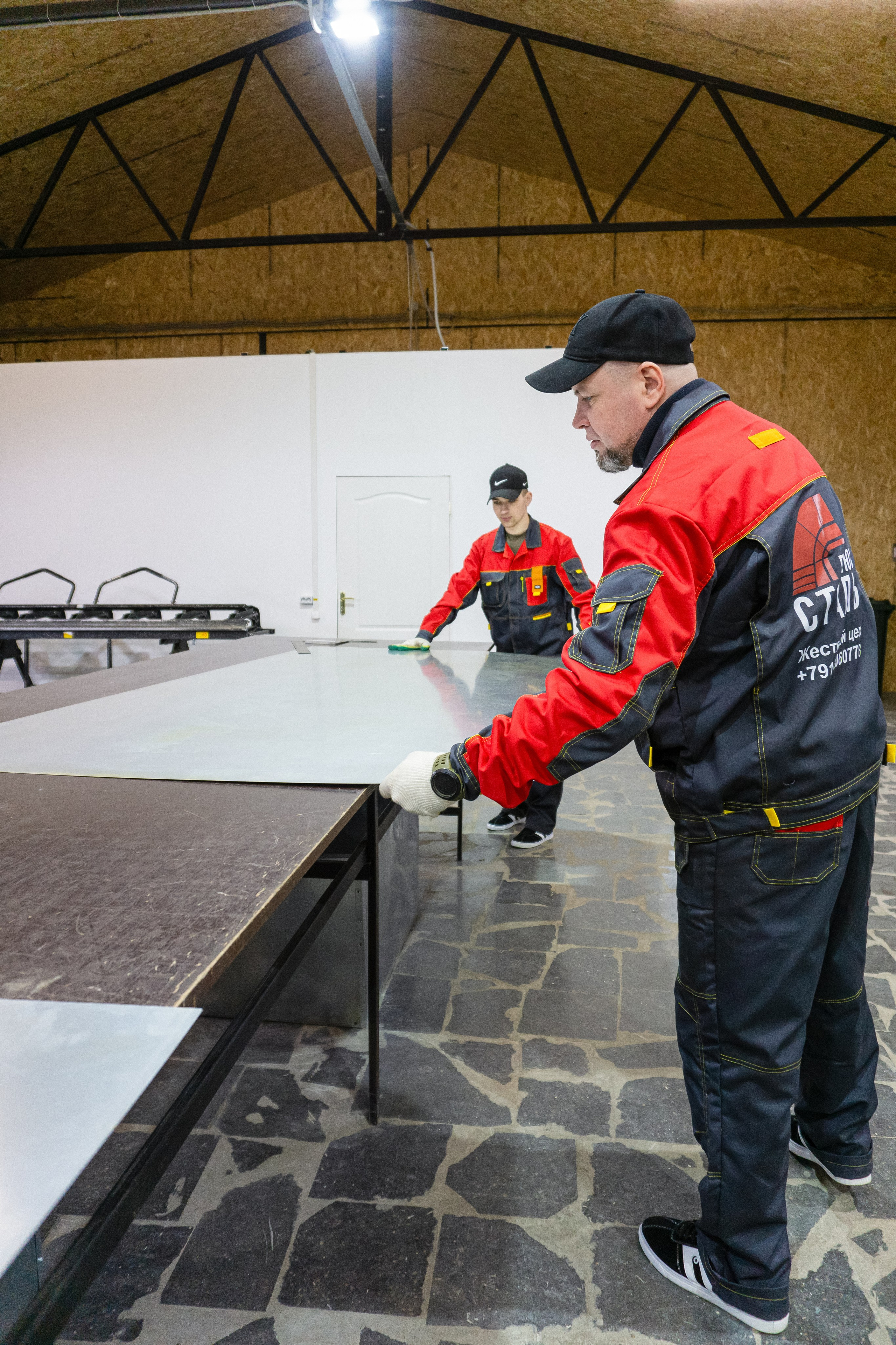 Сталь Плюс. Фотограф