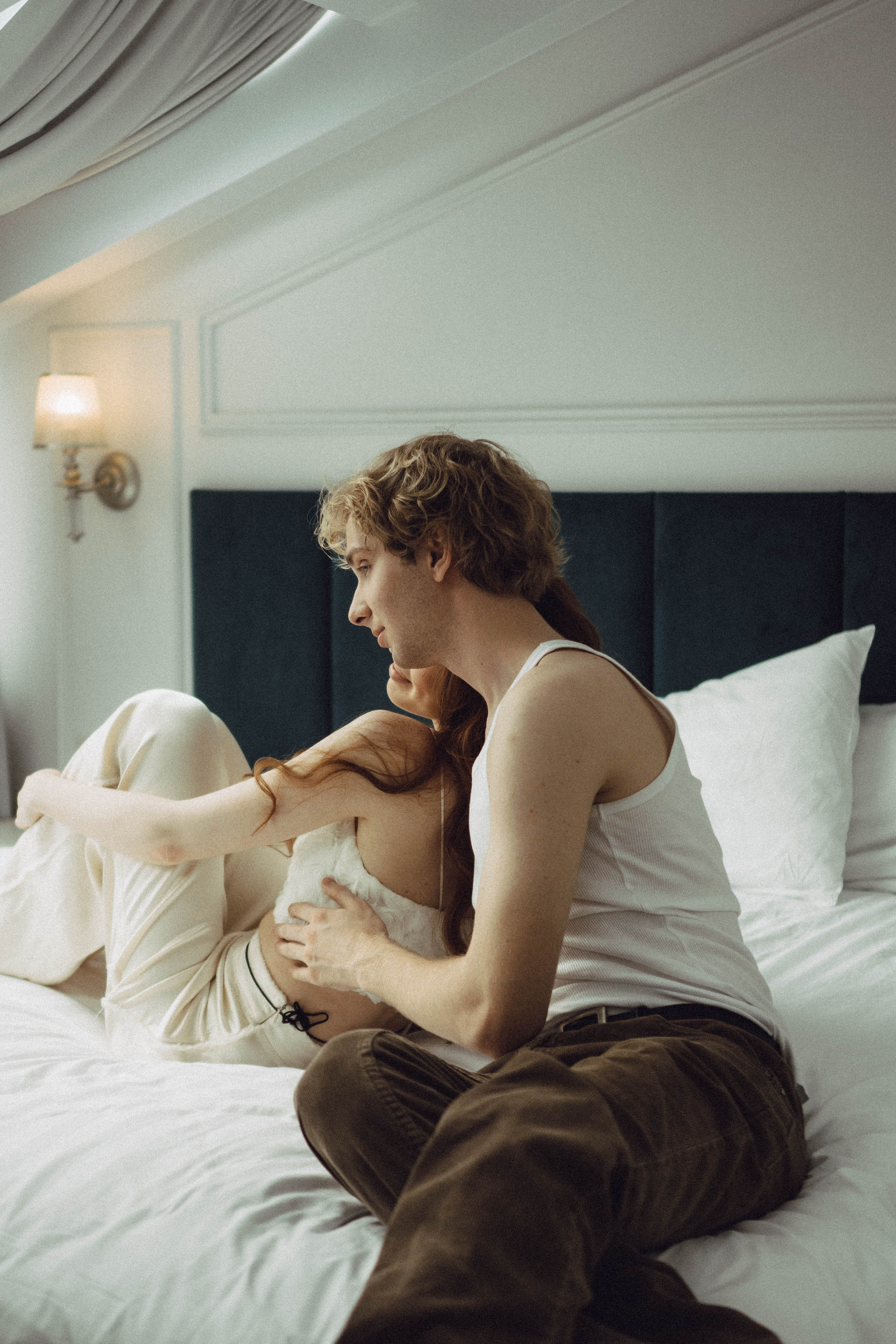 СВАДЕБНАЯ СЬЕМКА В ОТЕЛЕ. СБОРЫ ЖЕНИХА И НЕВЕСТЫ И ТАКЖЕ ТОР И ПОДГОТОВКА К ПРОГУЛКЕ. Профессиональный фотограф, Санкт-Петербург — Виктория Богомолова