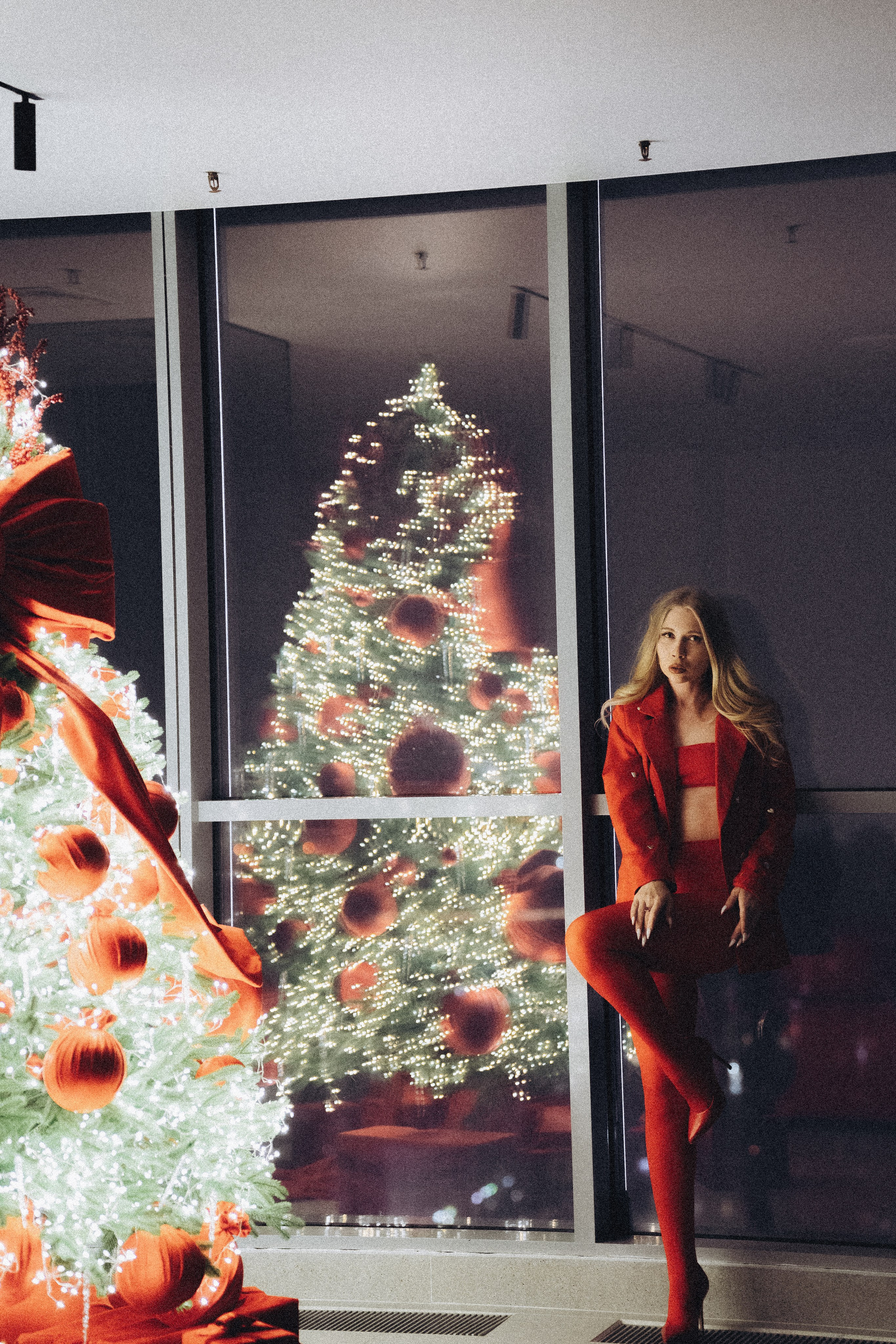 ФОТОСЕССИЯ К НОВОМУ ГОДУ В СТУДИИ С ЕЛОЧКОЙ КРАСИВЫЙ ОБРАЗ. Профессиональный фотограф, Санкт-Петербург — Виктория Богомолова