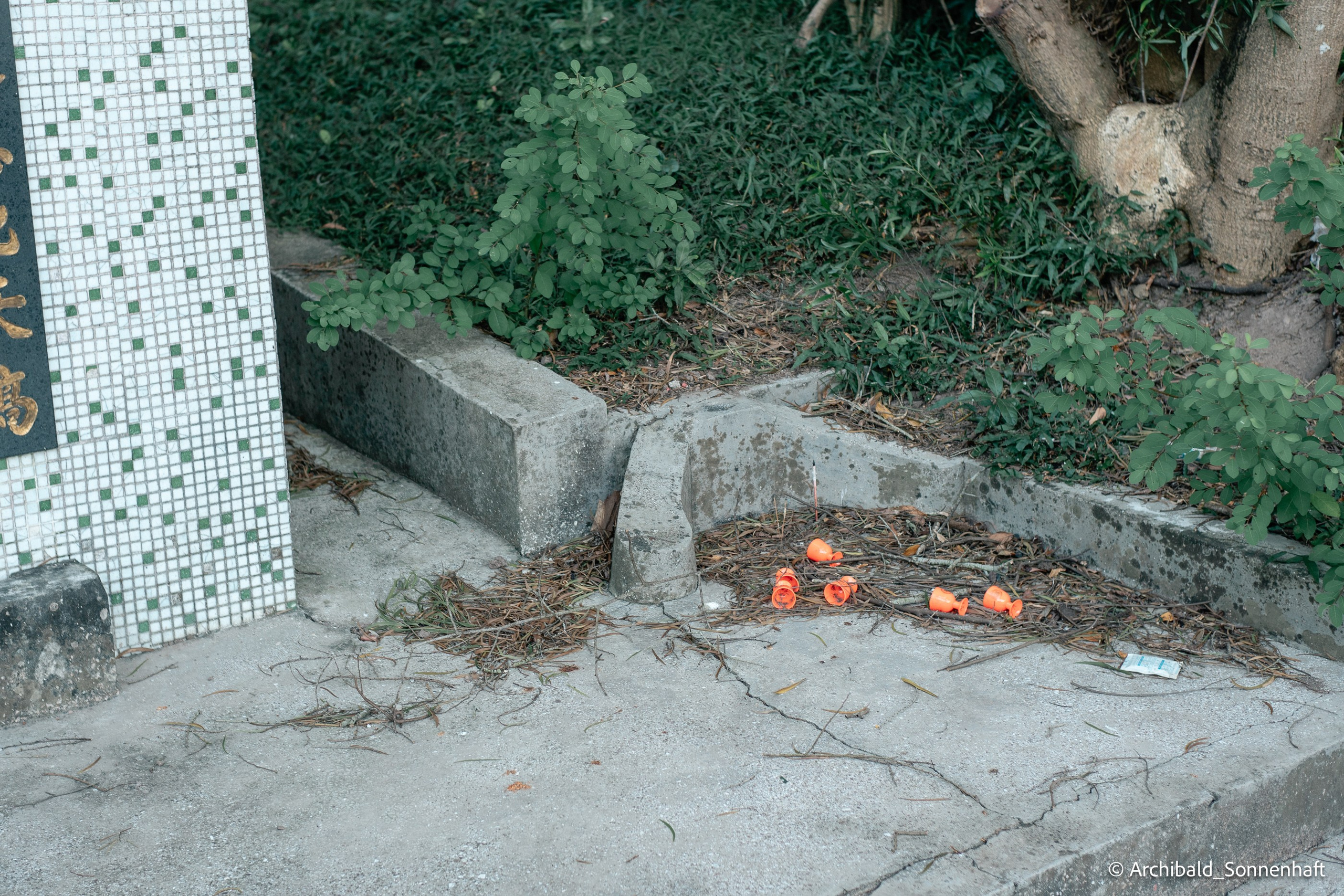 Kayaking in Huizhou, China. Photographer in Guangzhou, China. Archibald Sonnenhaft