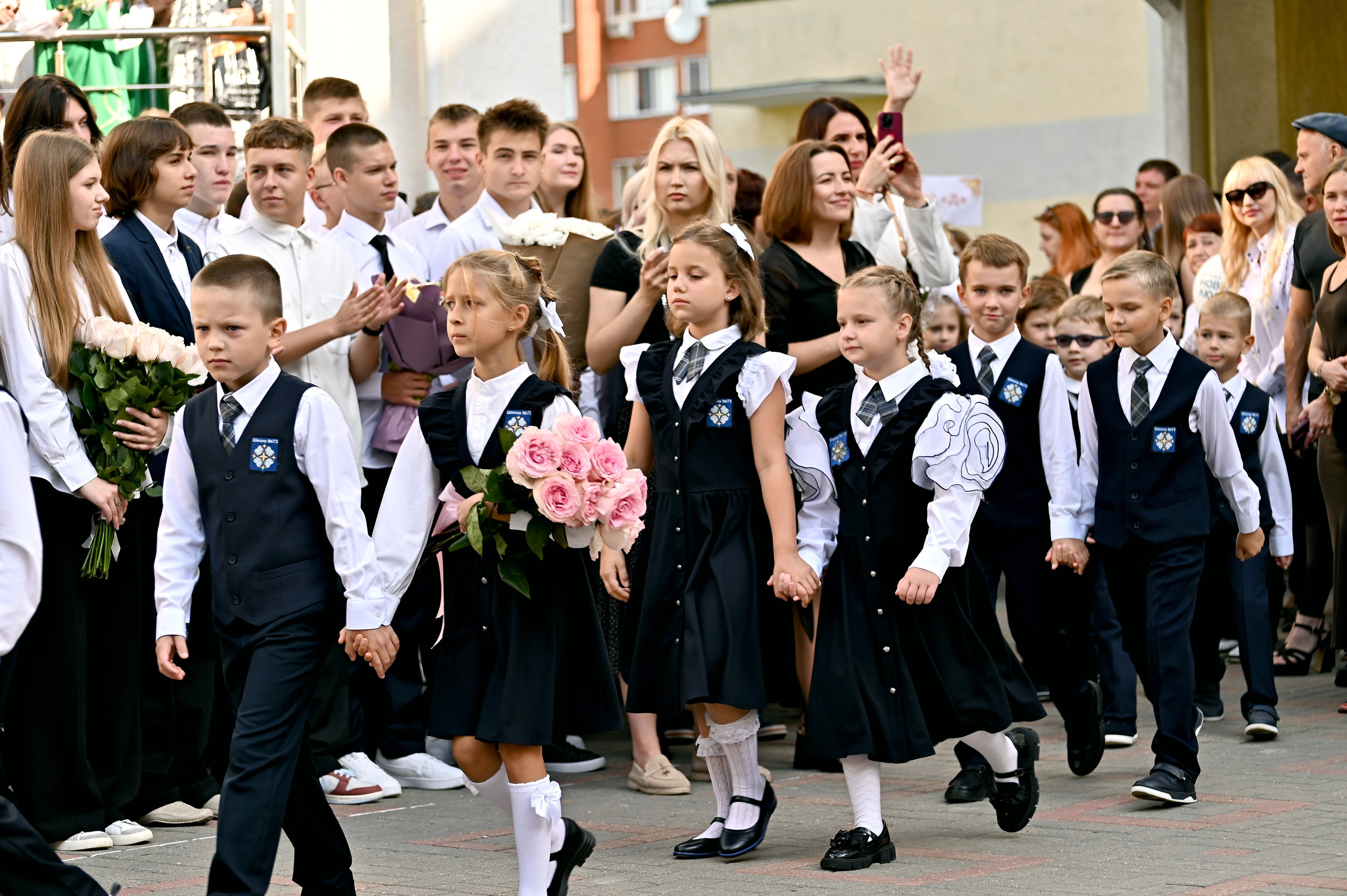 Первоклассник. ФОТОГРАФ ВАШИХ МЕРОПРИЯТИЙ РЯЗАНЬ СЕРГЕЙ КЛЮЕВ Концертная фотография близка к репортажу и портретной съемке
