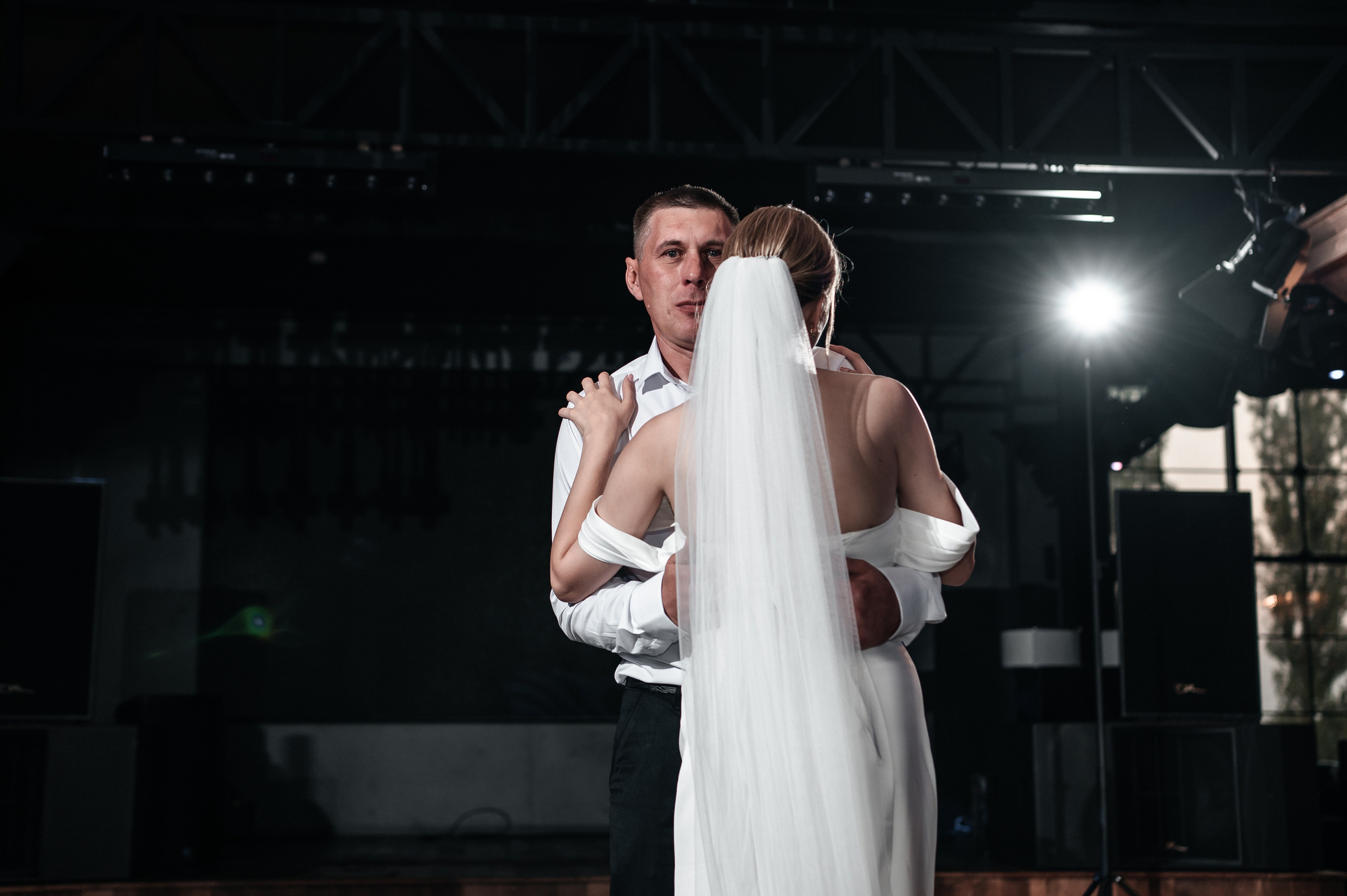 Даниил и Валерия. Черная утка. Полный день. Фотограф Екатерина Бочарникова