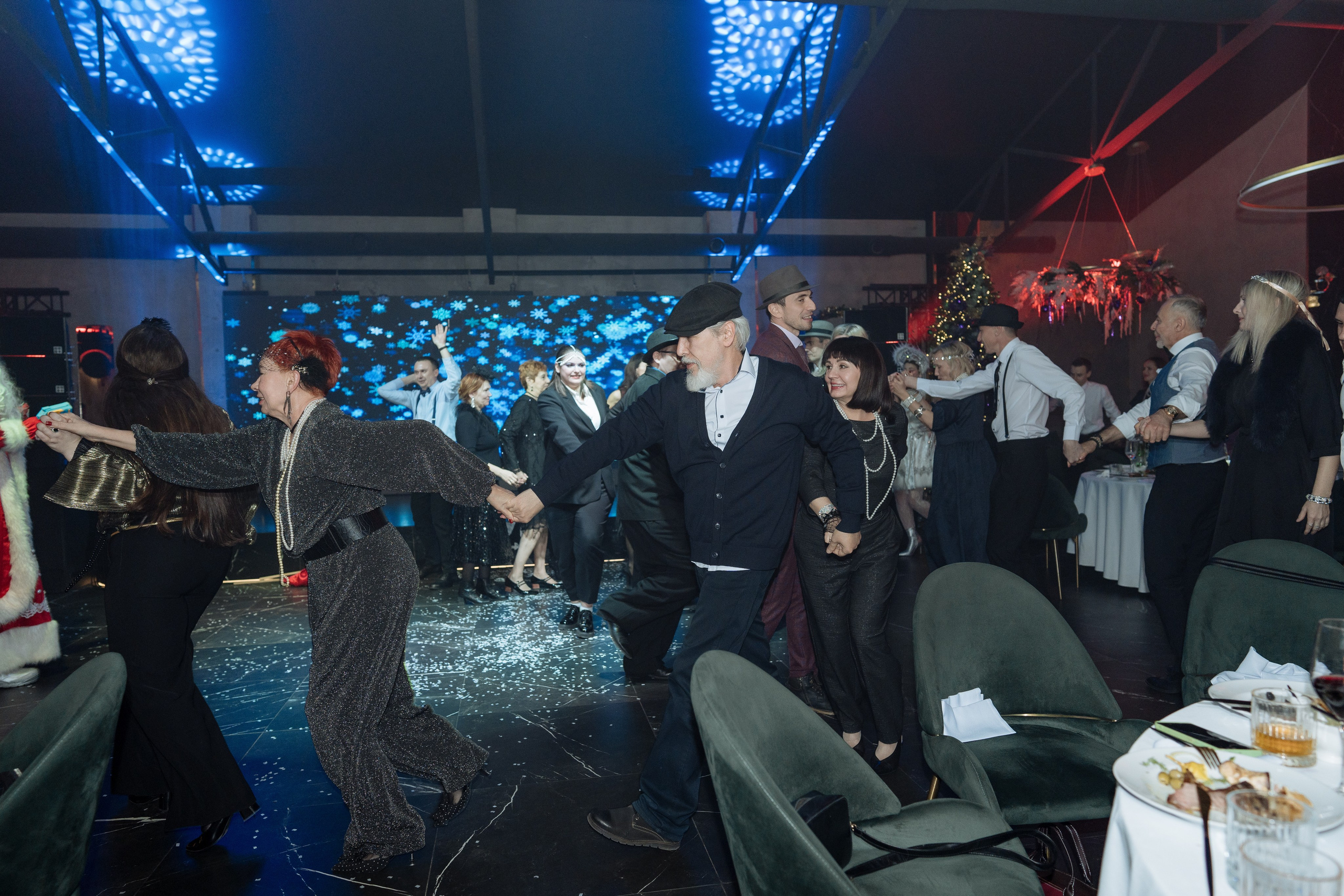 Альбион Тур