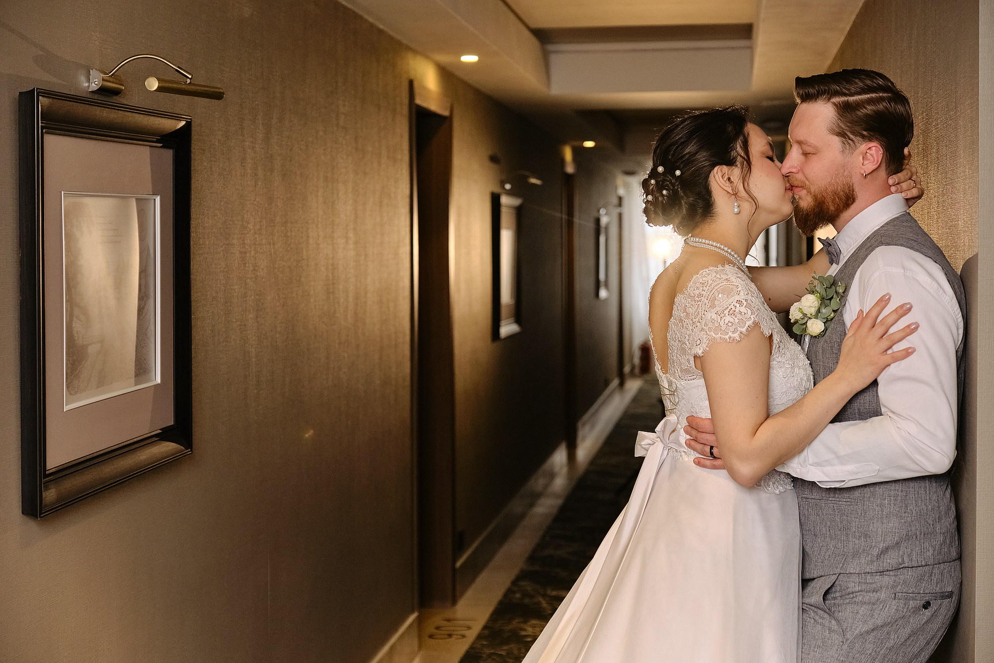 Замечательная, чудесная фотосессия в гостинице «Глазов» для Алексея и Ольги