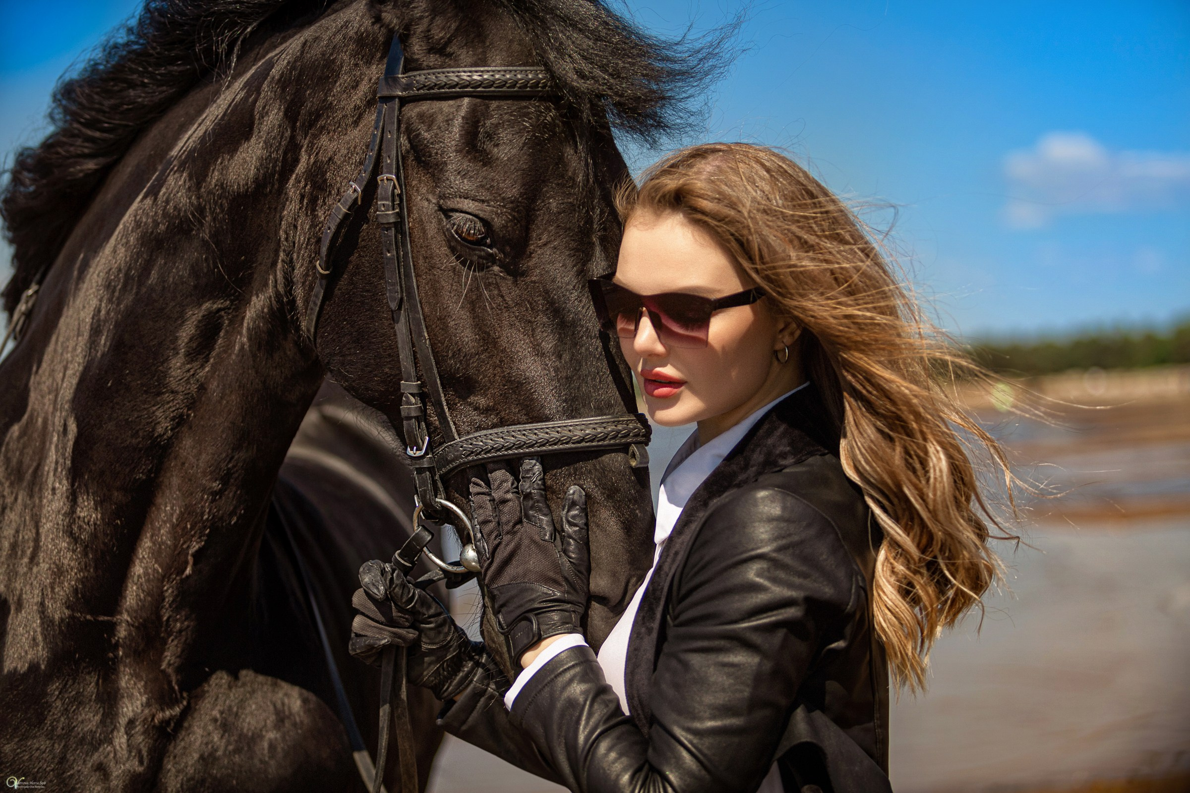 Фотосессии с лошадьми летом. Фотограф женский и мужской портрет Санкт-Петербург