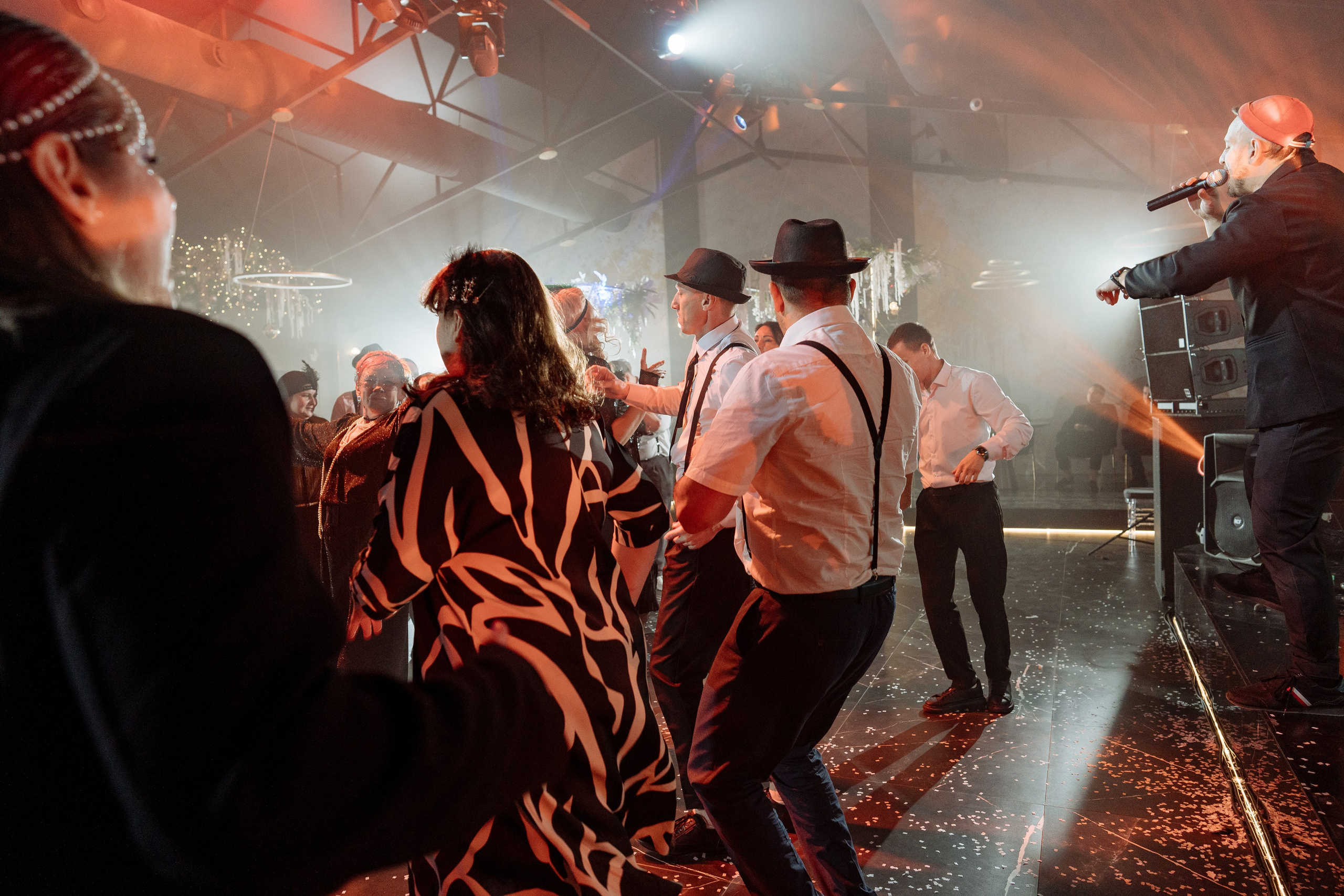 Альбион Тур