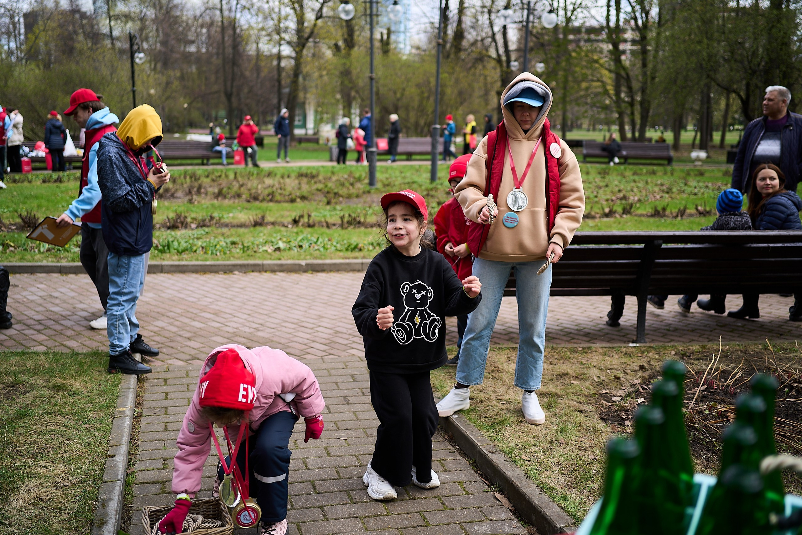 Субботник у Управления делами Мэра и Правительства Москвы. Фотограф и Видеограф в Москве. Олег Корушев