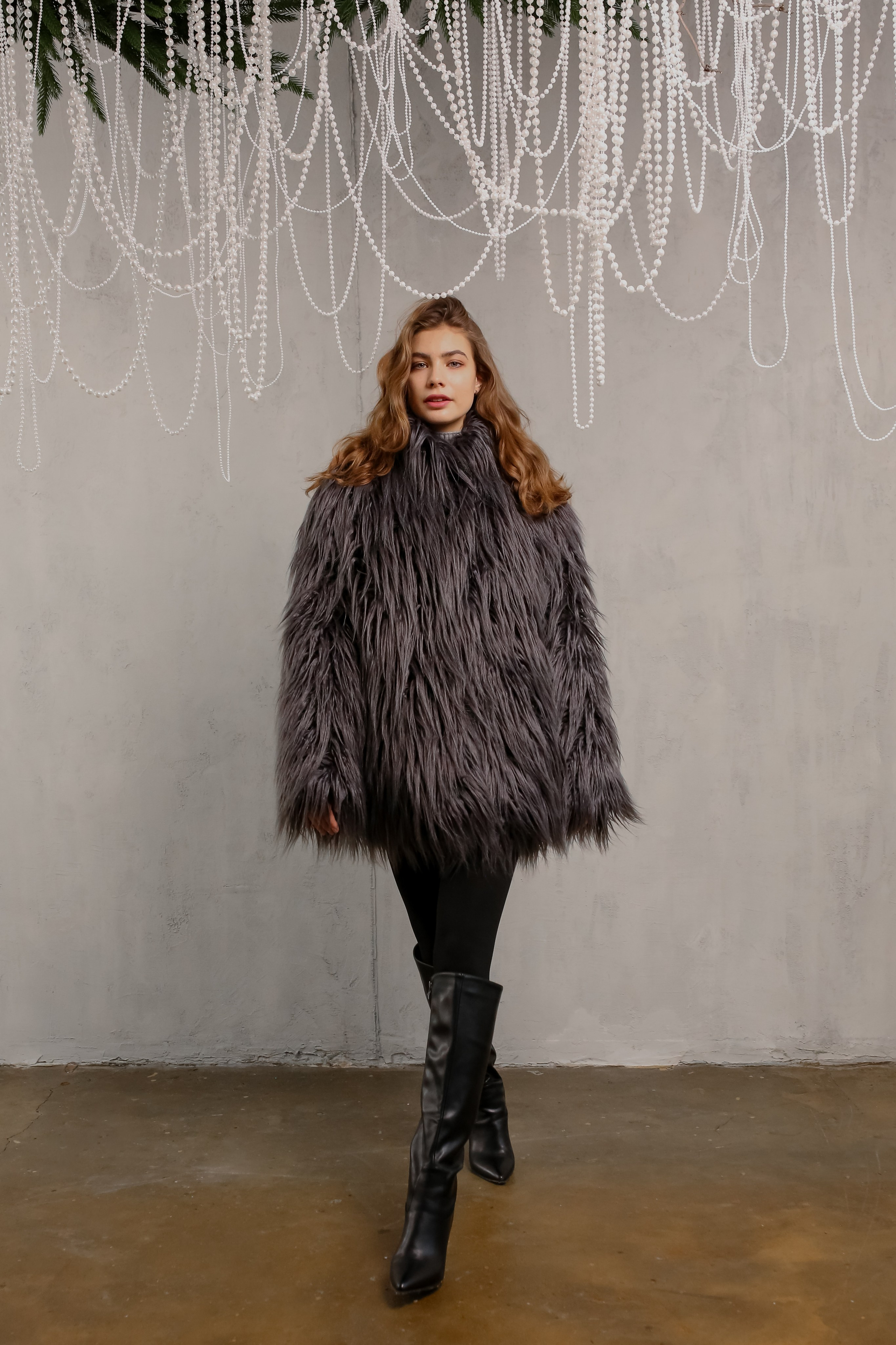 КАТАЛОГ ДЛЯ БРЕНДА ВЕРХНЕЙ ОДЕЖДЫ MISHKA. Бренд, контент фотограф в Волгограде Елена Даньшина