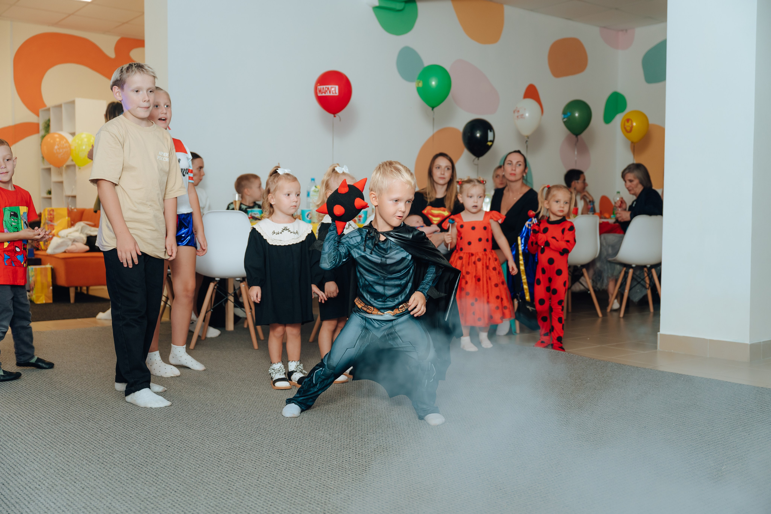 Праздник Льва в Мультифокс. Детский и семейный фотограф Катерина Мишина