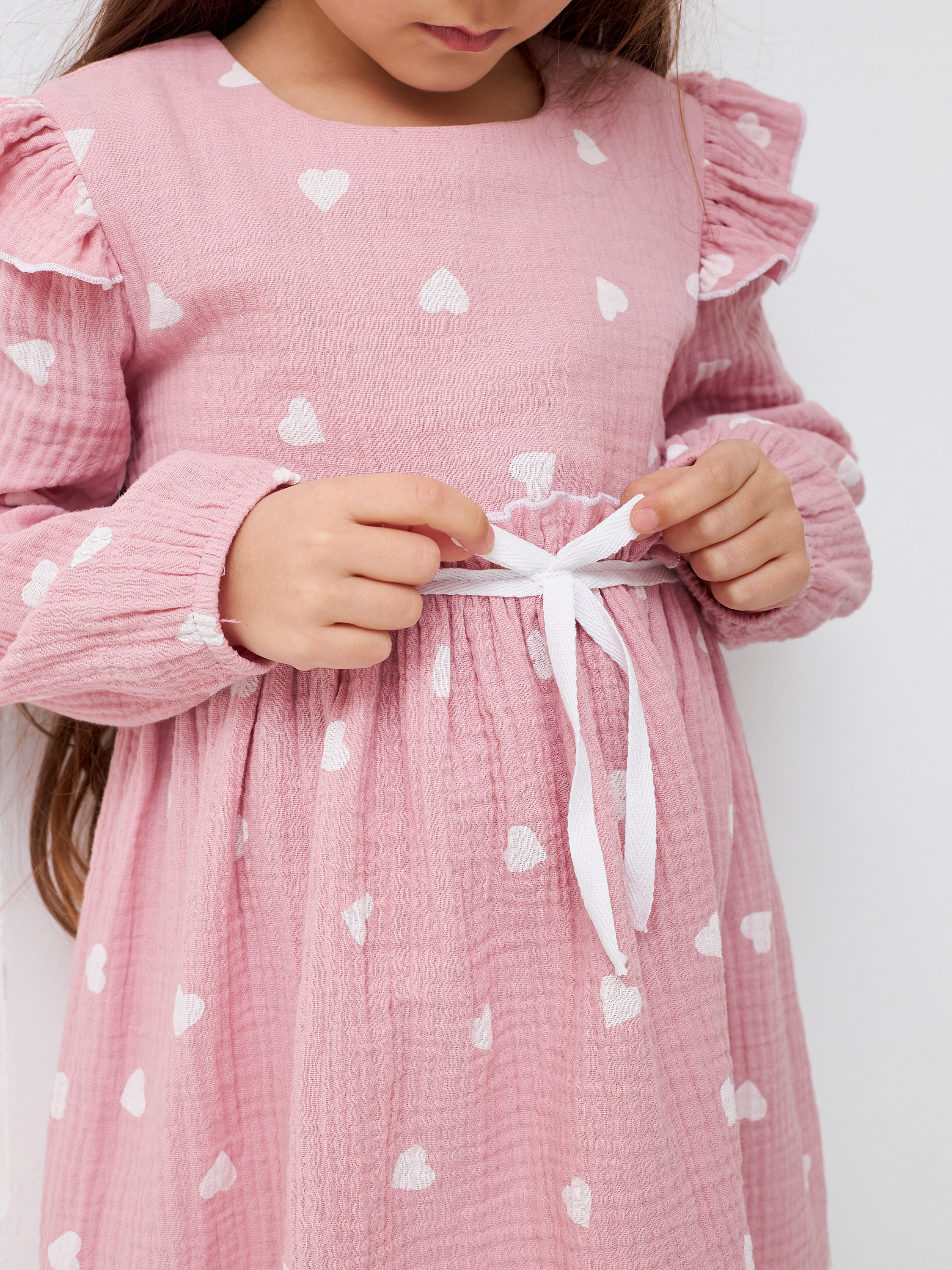 Фотосъемка платьев для девочек Екатеринбург Wildberries ВБ Ozon Озон фотосессия детей Екб заказать цена фотосъемка товара WB детское платье. Фотограф Екатеринбург Анастасия Жерновская | Маркетплейсы и нейрофото