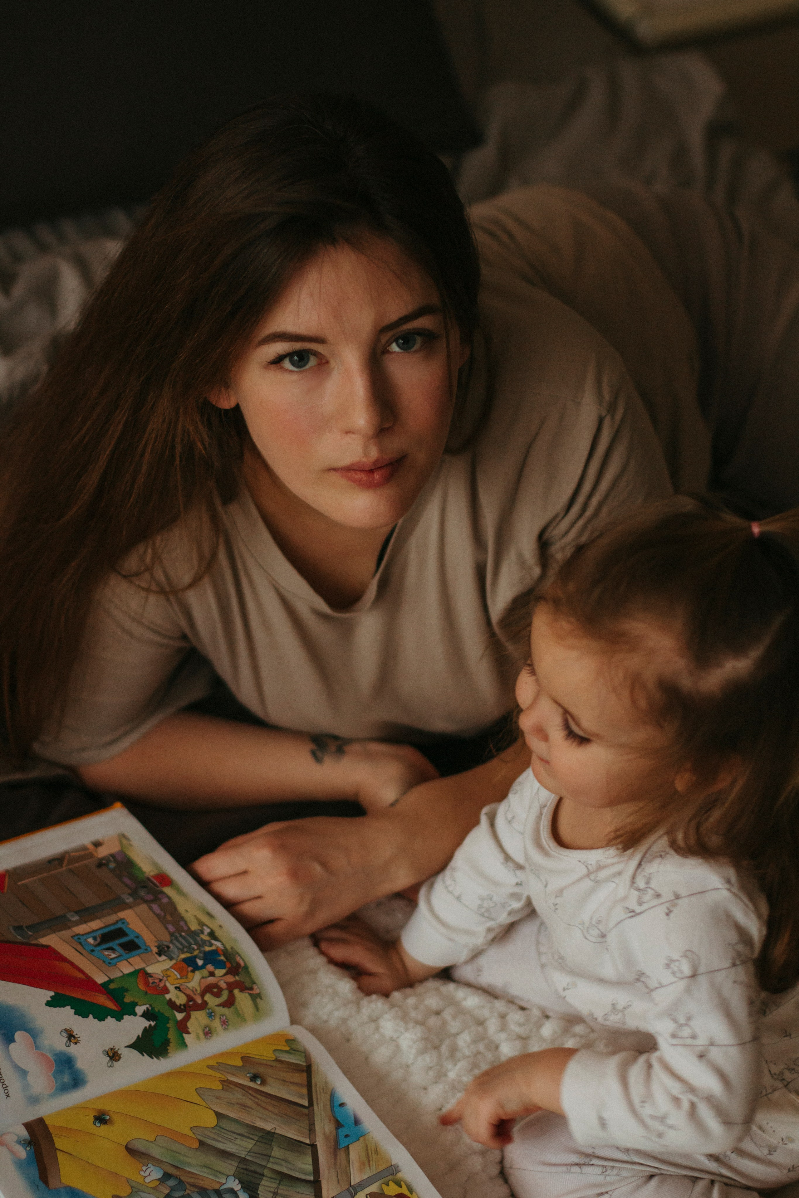 Аня и Васелиса. Главная