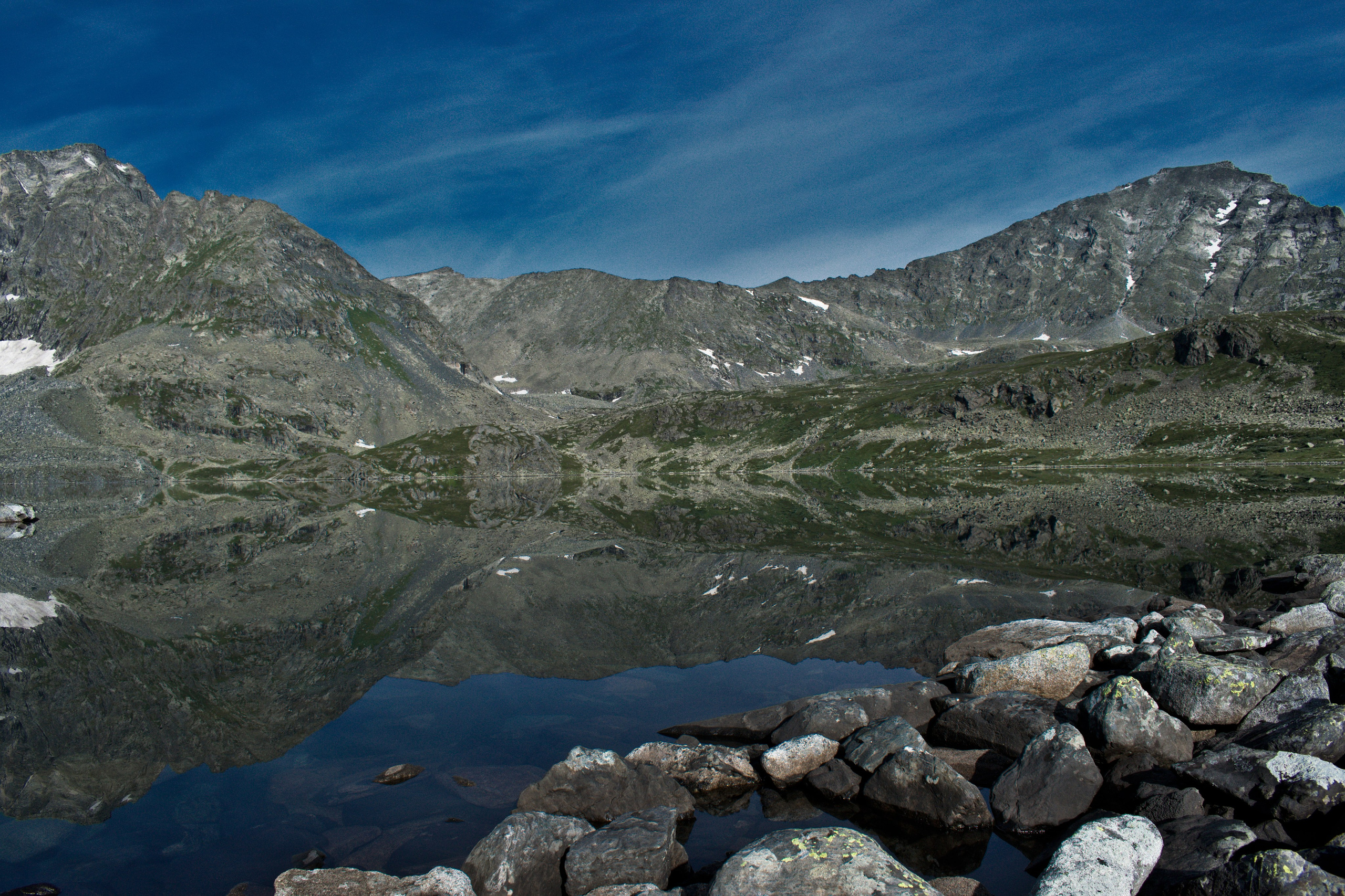 Горное озеро Алла-Аскыр Алтай