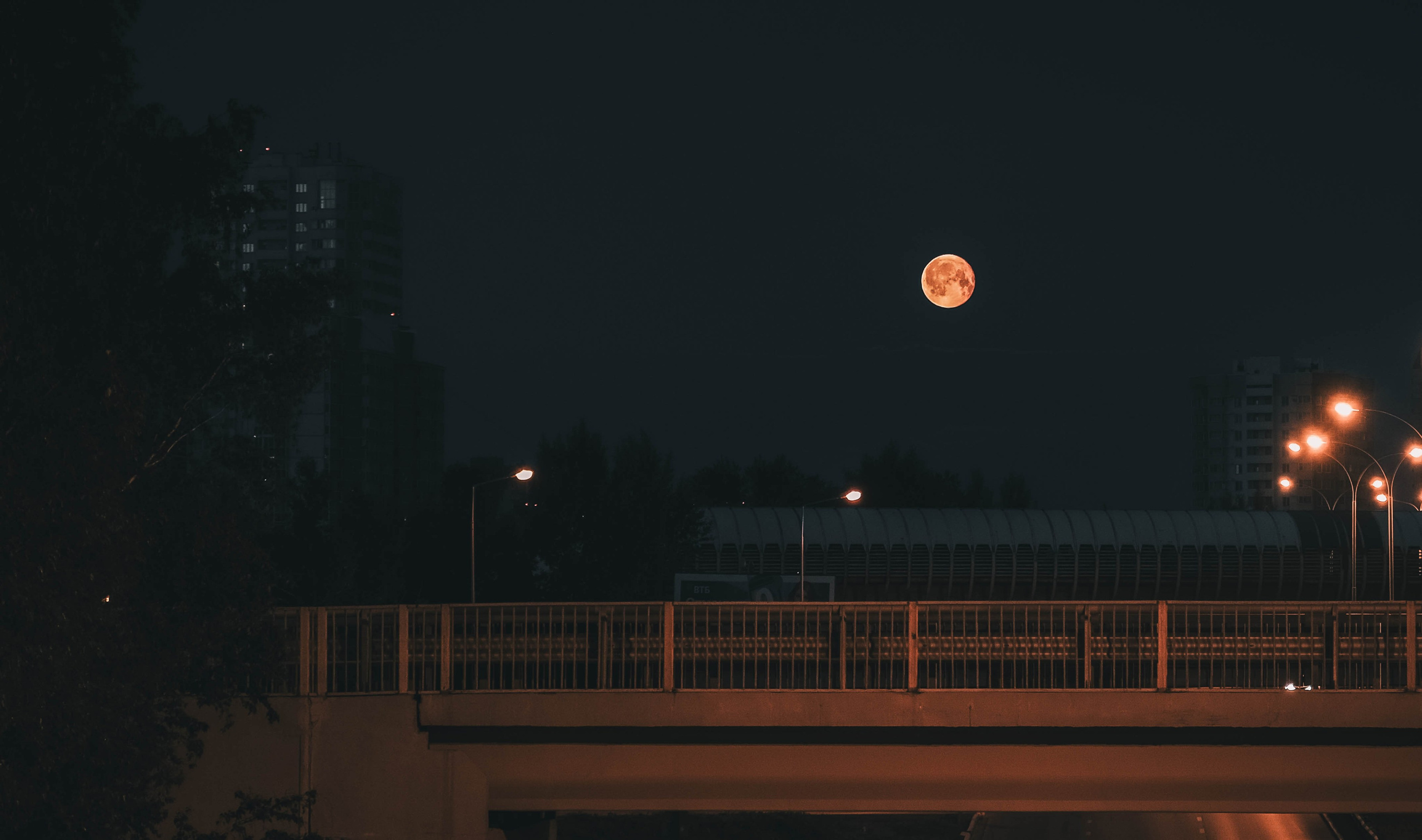 Ночные прогулки. Фотограф Антон Токарев | Екатеринбург