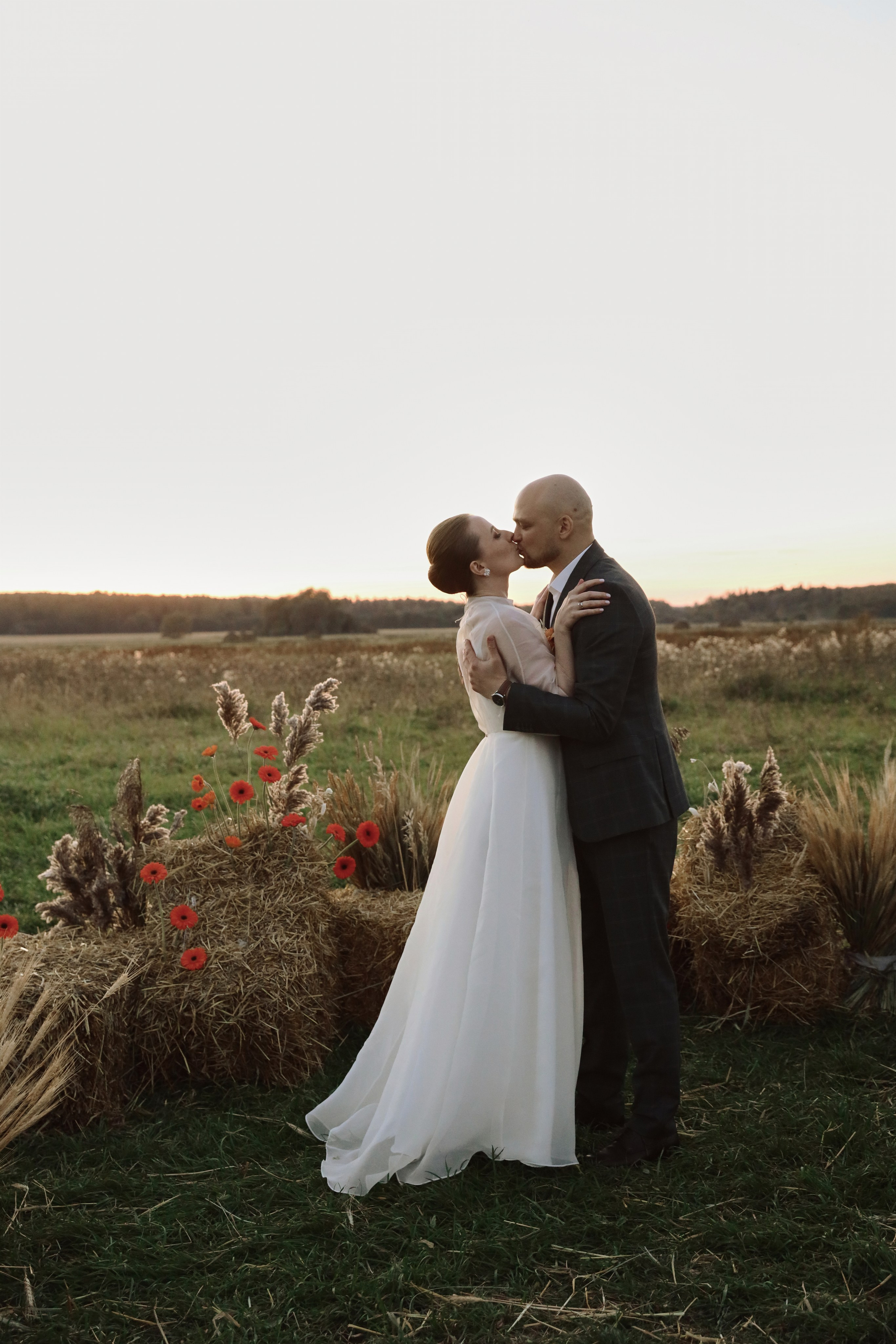 I & E. Anastasia Jes