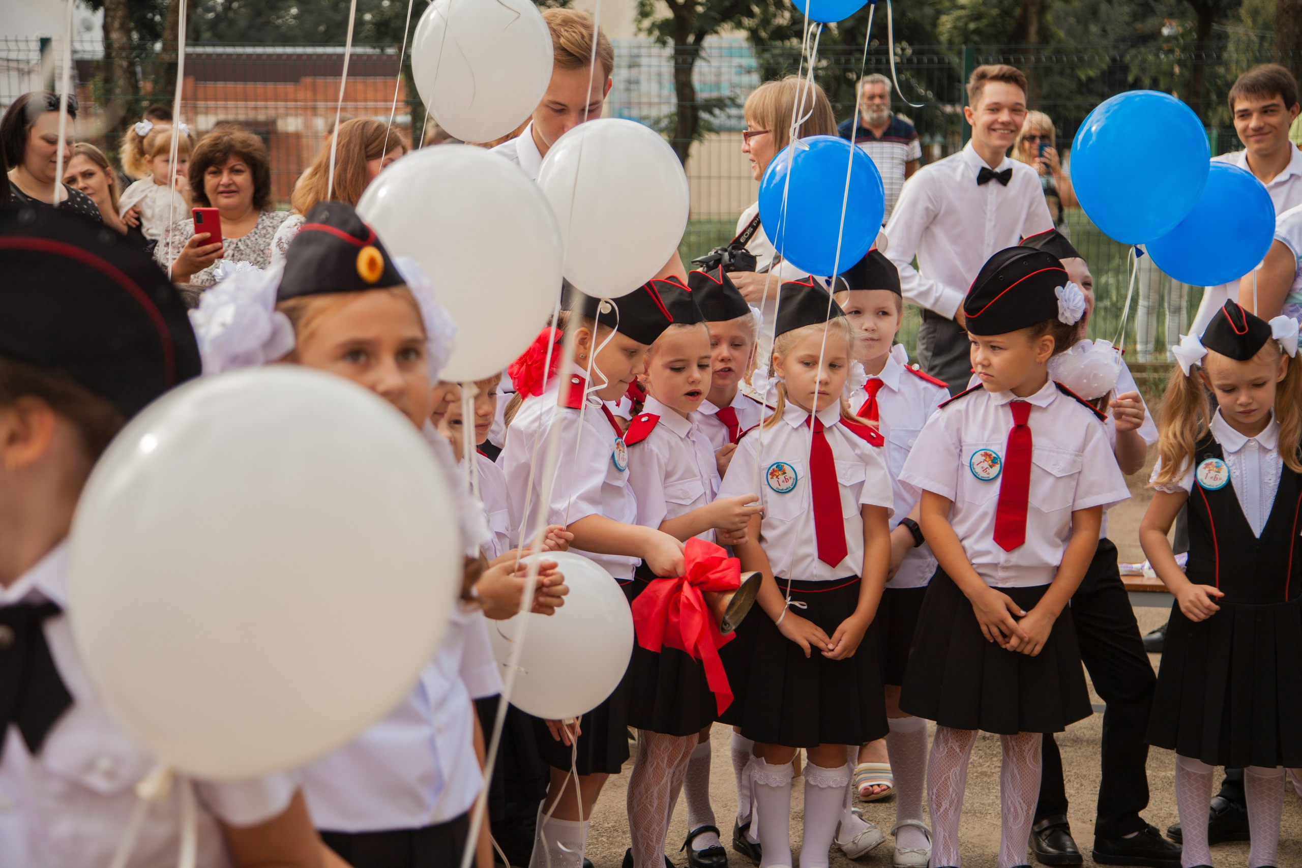 Линейка 1 сентября. Свадебный и семейный фотограф в Армавире