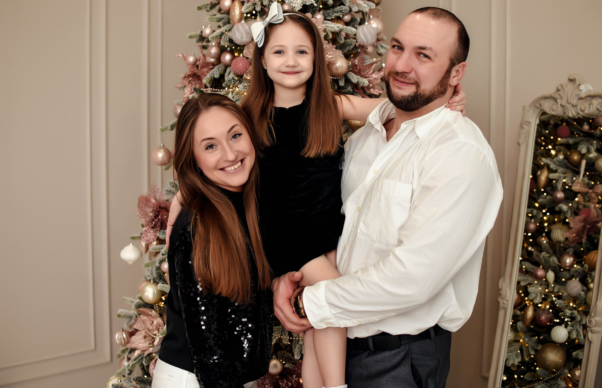 Новогодняя семейная. Свадебный, семейный, детский, контент фотограф в Омске Максим Ильин
