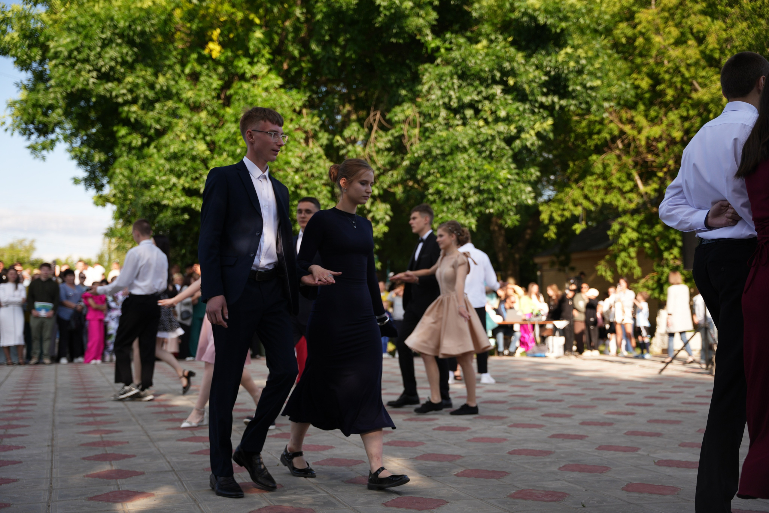 Выпускной в парке. Ольга Плаксина фотограф в Саратове