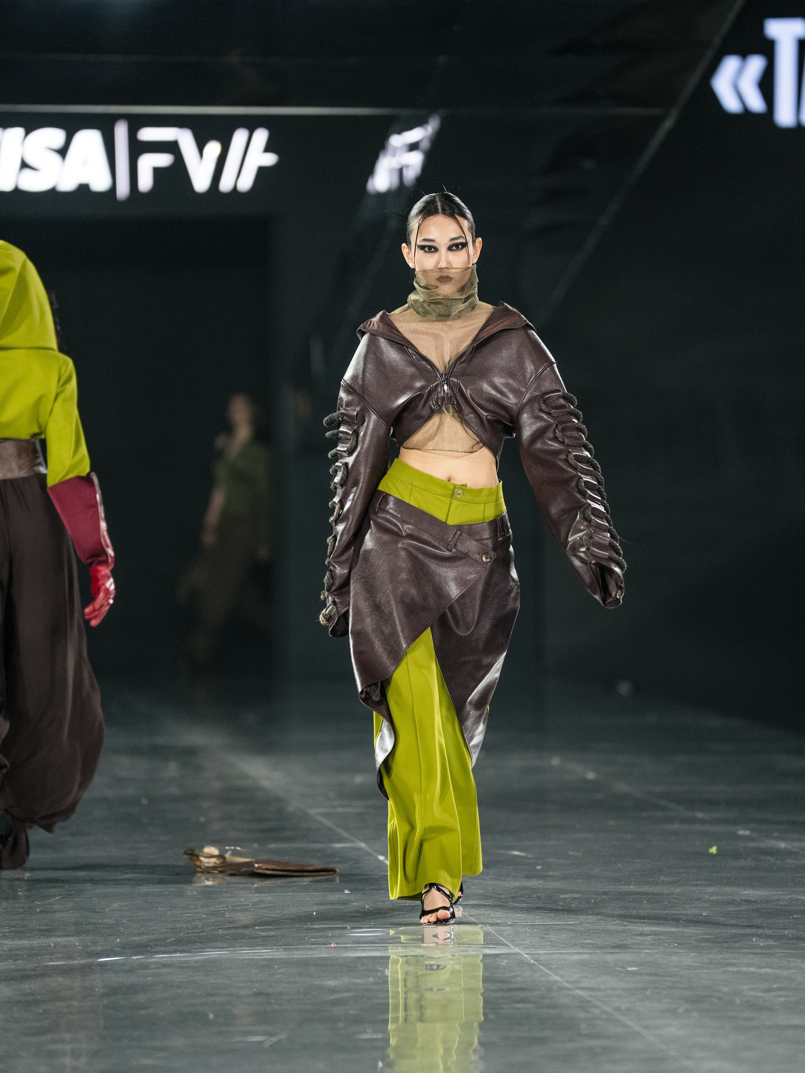 Visa Fashion Week SAKH. Сайт Алматинского НЮ АРТ, будуар и фэшн фотографа Дениса Карпенко
