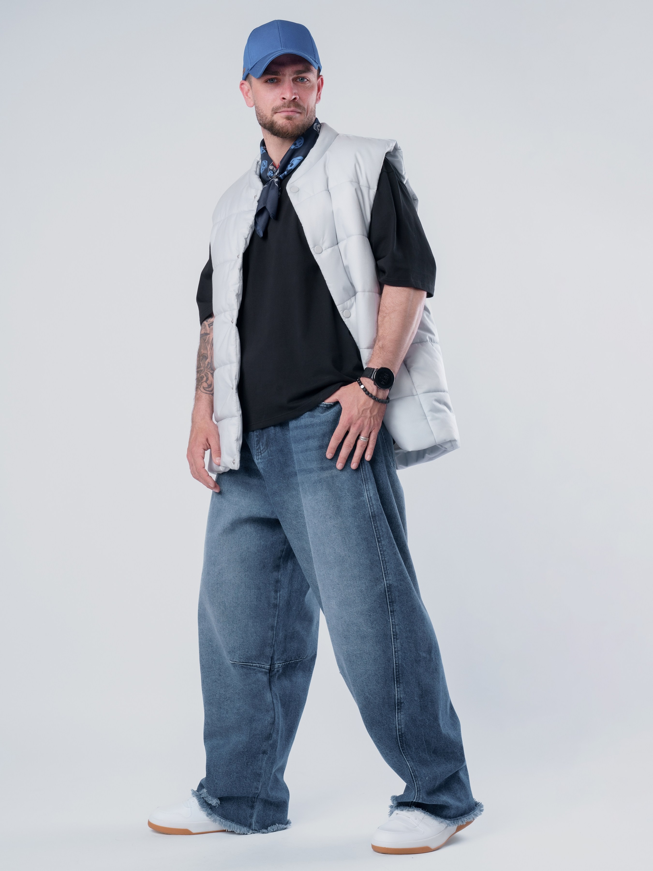 Футболки мужские. KED Production — продакшн из СПб. Создаём фото, видео и контент, который помогает брендам и селлерам продавать больше