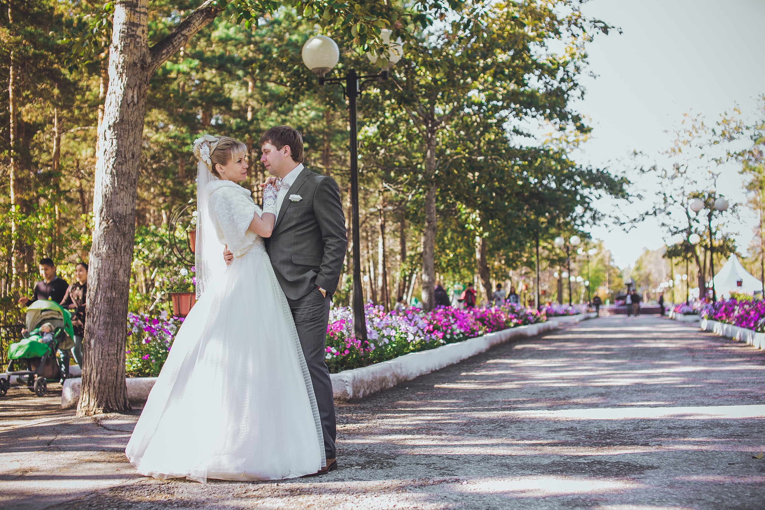 Летнее свадебное фото. Фотограф Надежда Куин, Якутск