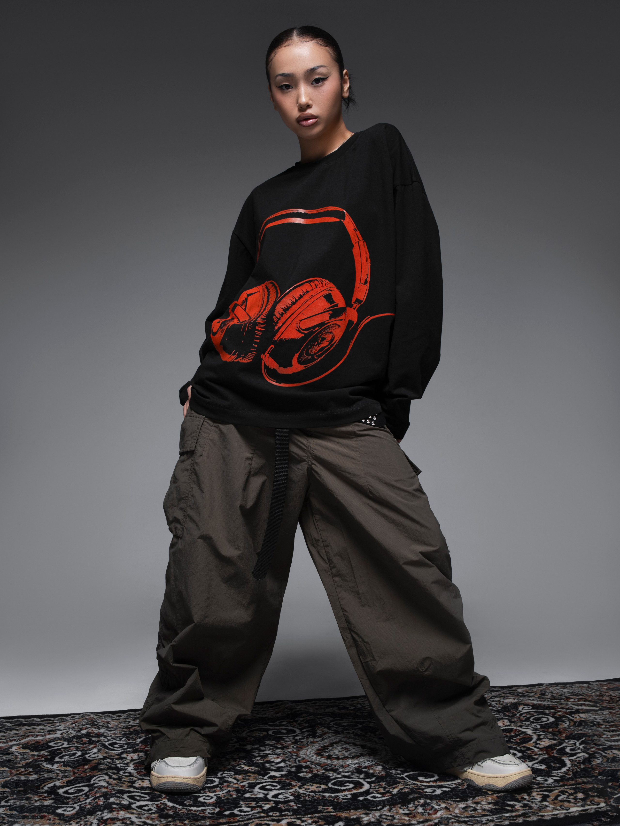 КАТАЛОГ | серый фон. RUNA production — стильные съемки для брендов