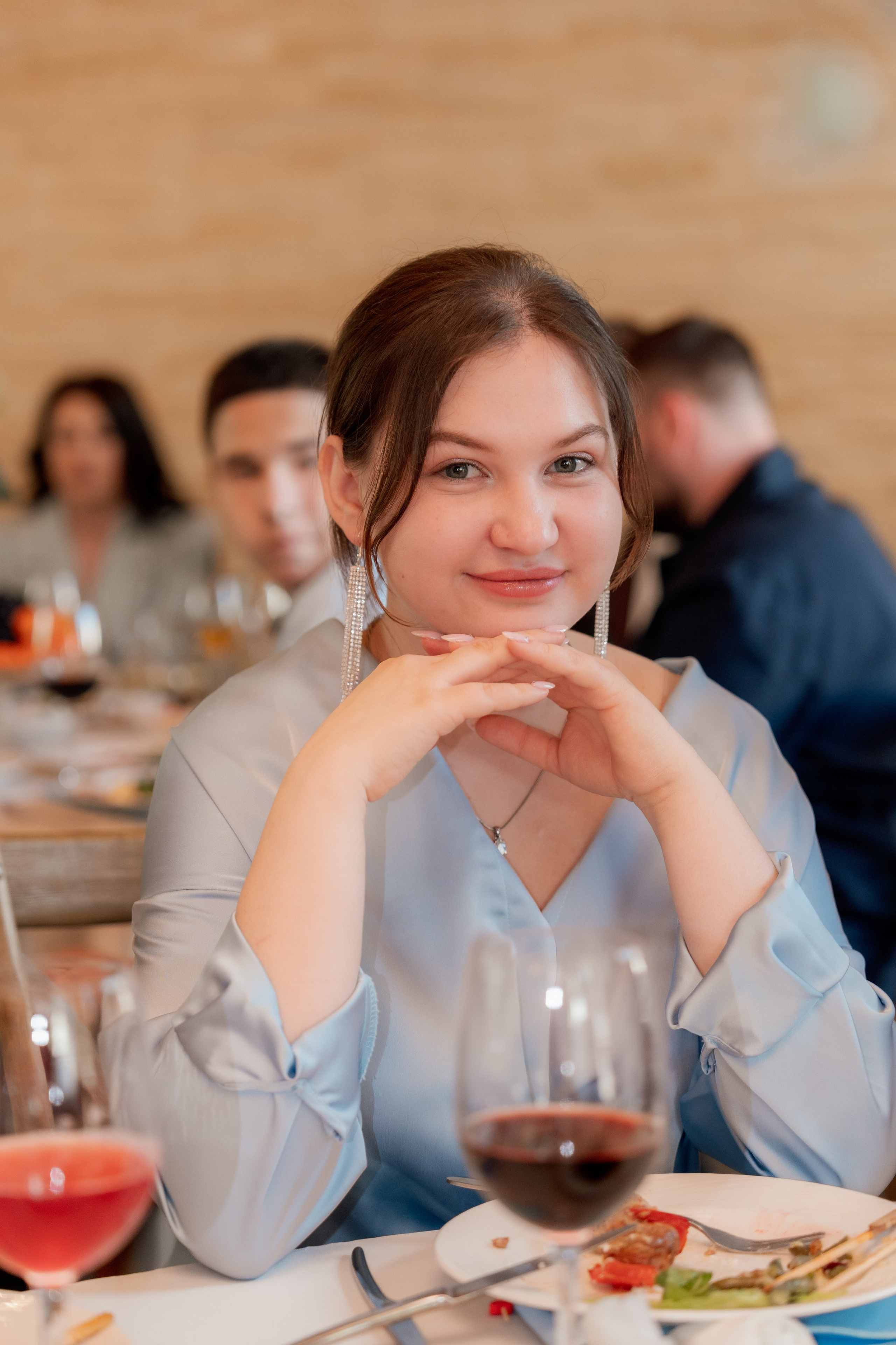 Алиса и Влад. Полный свадебный день (утро, усадьба, прогулка, выездная регистрация, банкет). Дата съемки 26.04.2025. Свадебный фотограф Москва