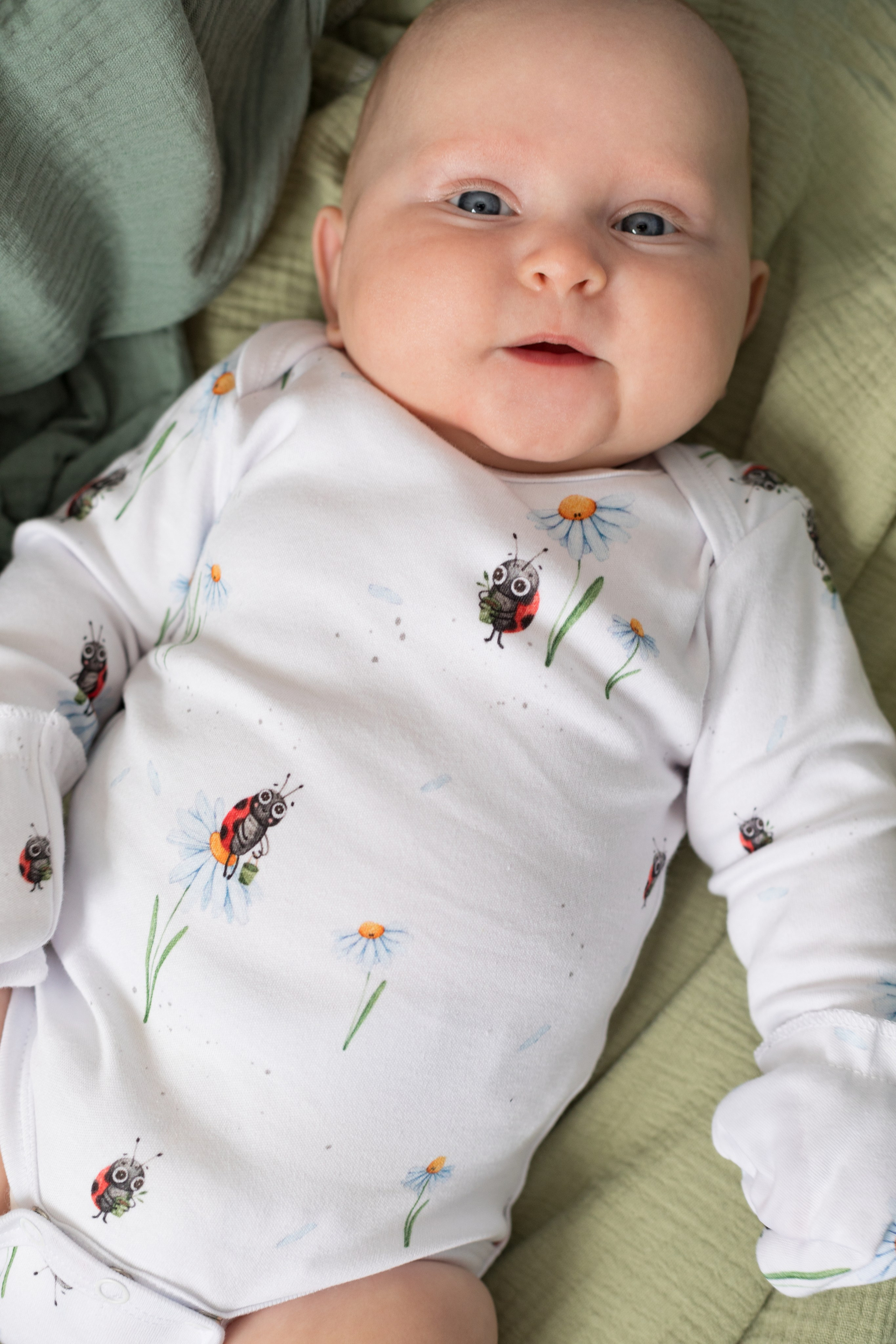 Фотосессия одежды для новорожденных детей. Детский и контент фотограф Надя Волкова Санкт-Петербург