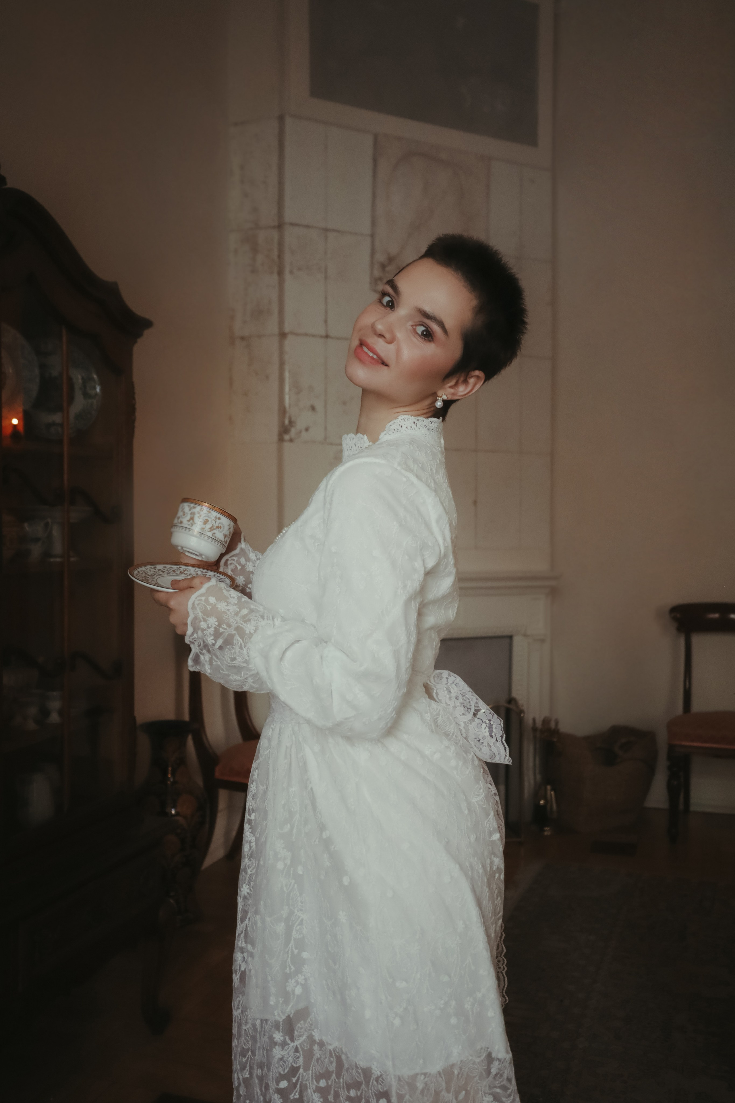 Актриса в особняке. Фотограф Химки Анна Татарских