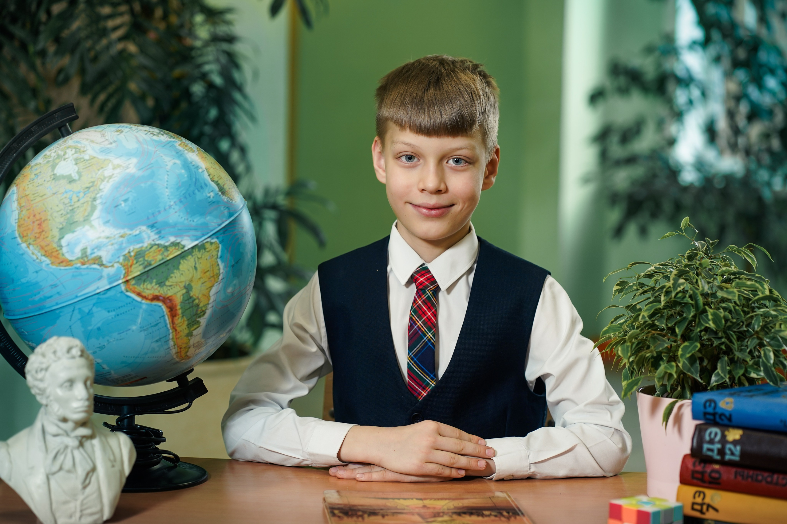 Выпускные альбомы, 4 класс Школа № 175 школьная фотосессия. Семейный и портретный фотограф в Екатеринбурге Анна Лобанова