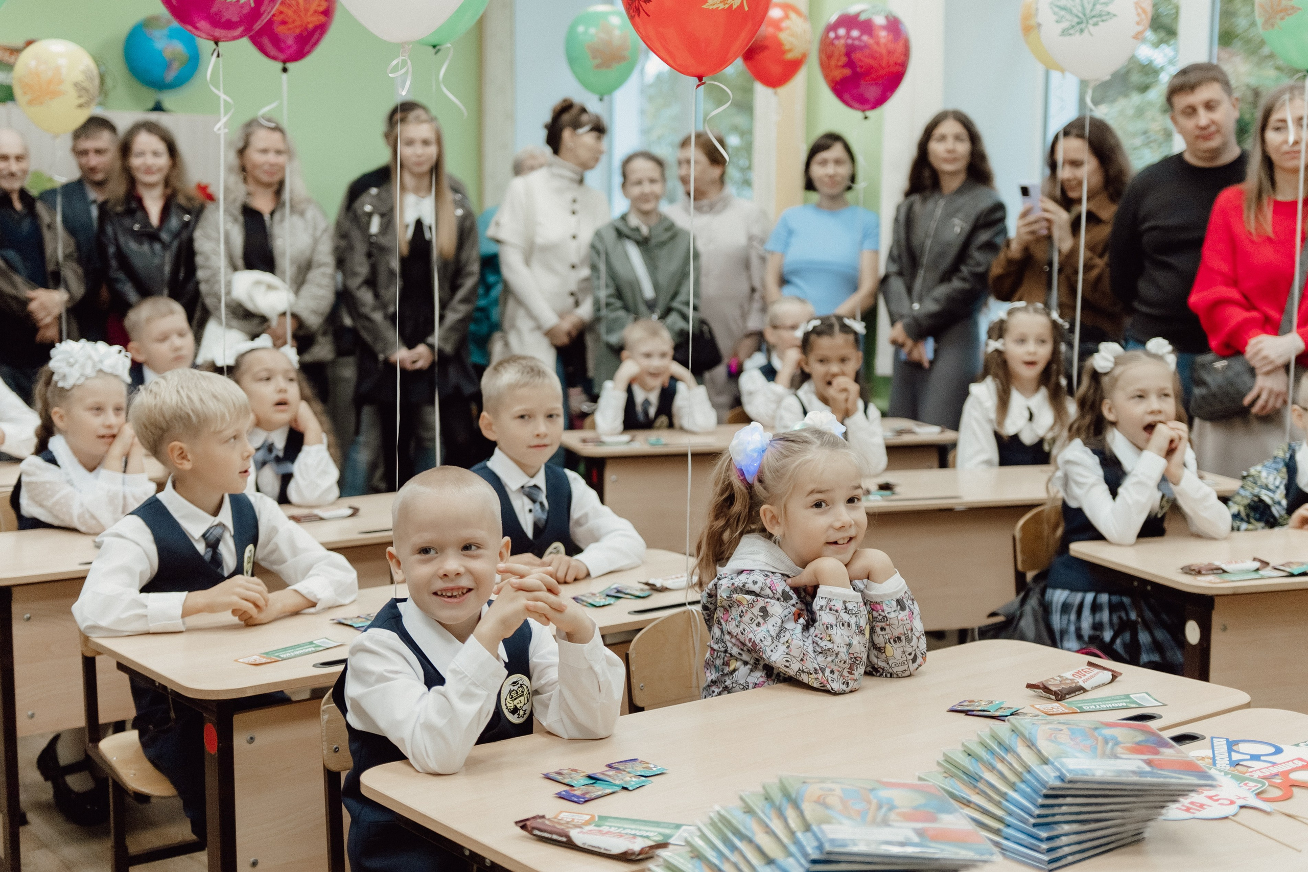 1 сентября 1 «Б» класса. Фотограф в Кирове и Кирово-Чепецке Валерия Шиляева