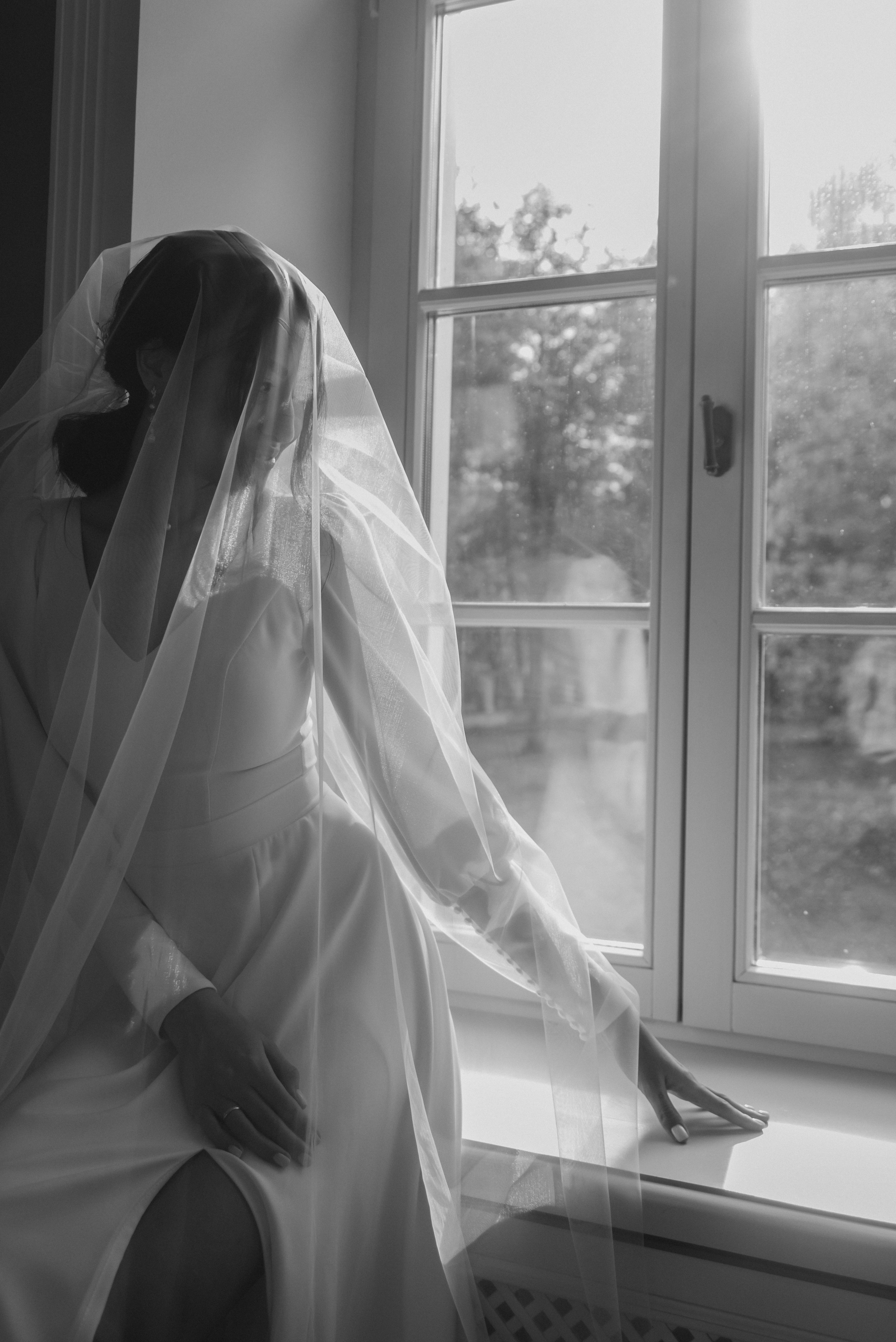 Свадебная фотосессия в Твери в красивой локации в замке в Московской области. Свадебный фотограф в Твери, Москве и Санкт-Петербурге Денисова Екатерина