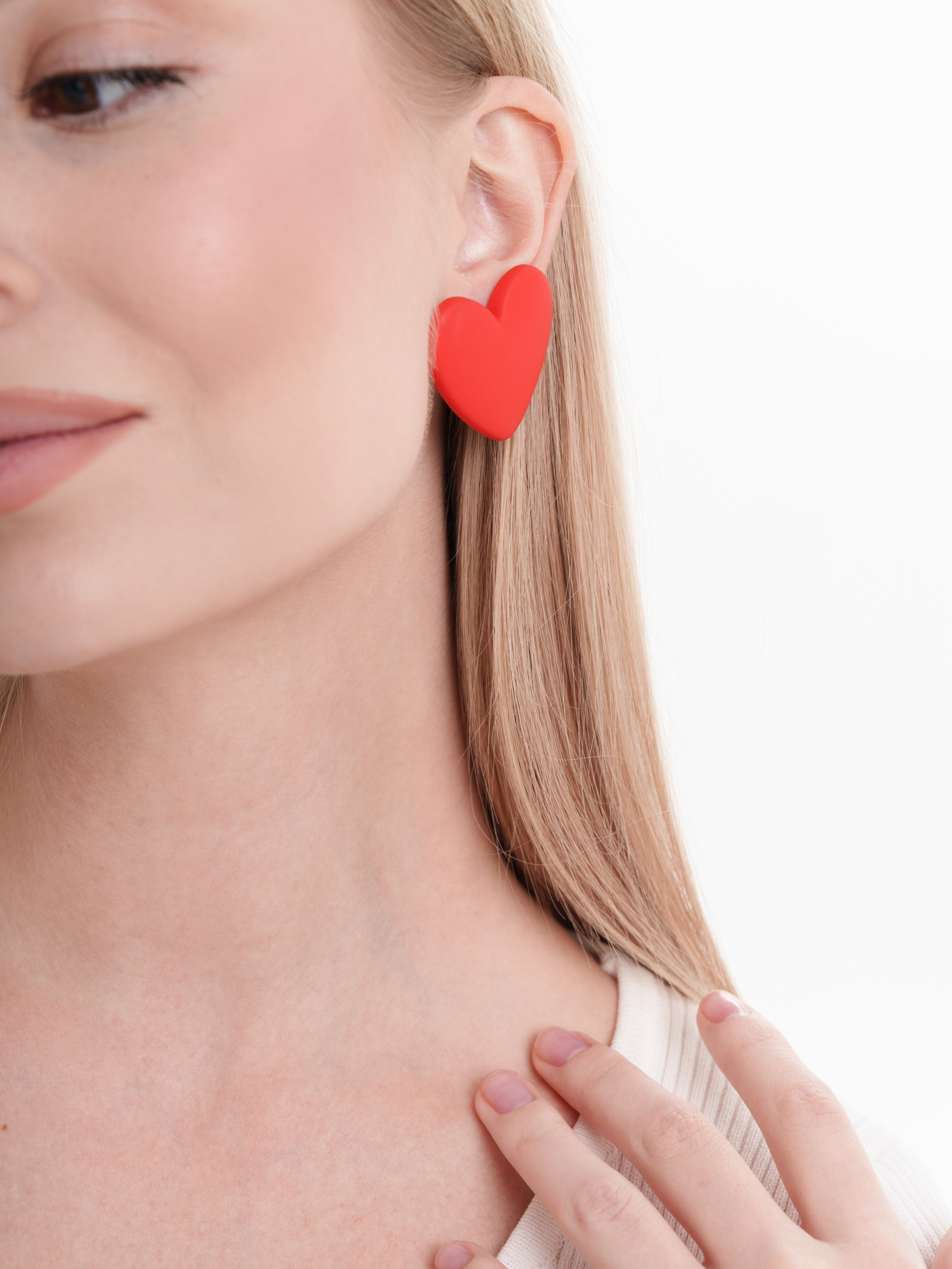 Съемка сережек для WB и OZON. Портретный и Контент фотограф Григорий Семенов (Grifon) в Ижевске