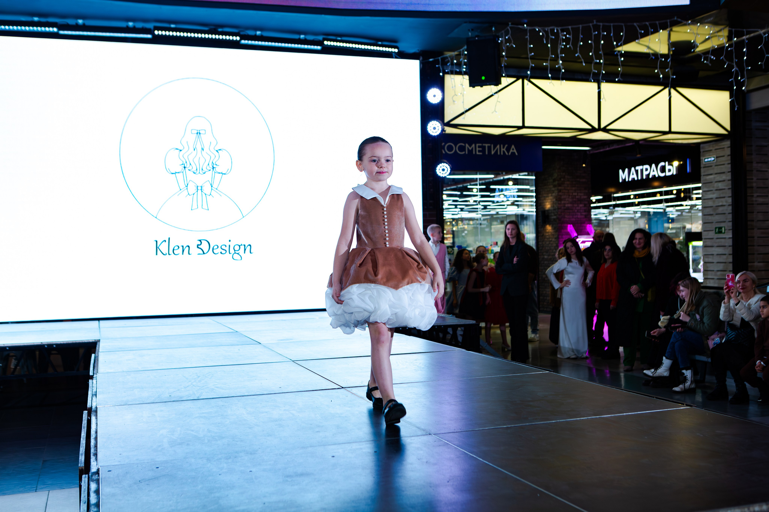 SAYMYNAME FASHION SHOW. Репортажный, семейный, свадебный, портретный фотограф