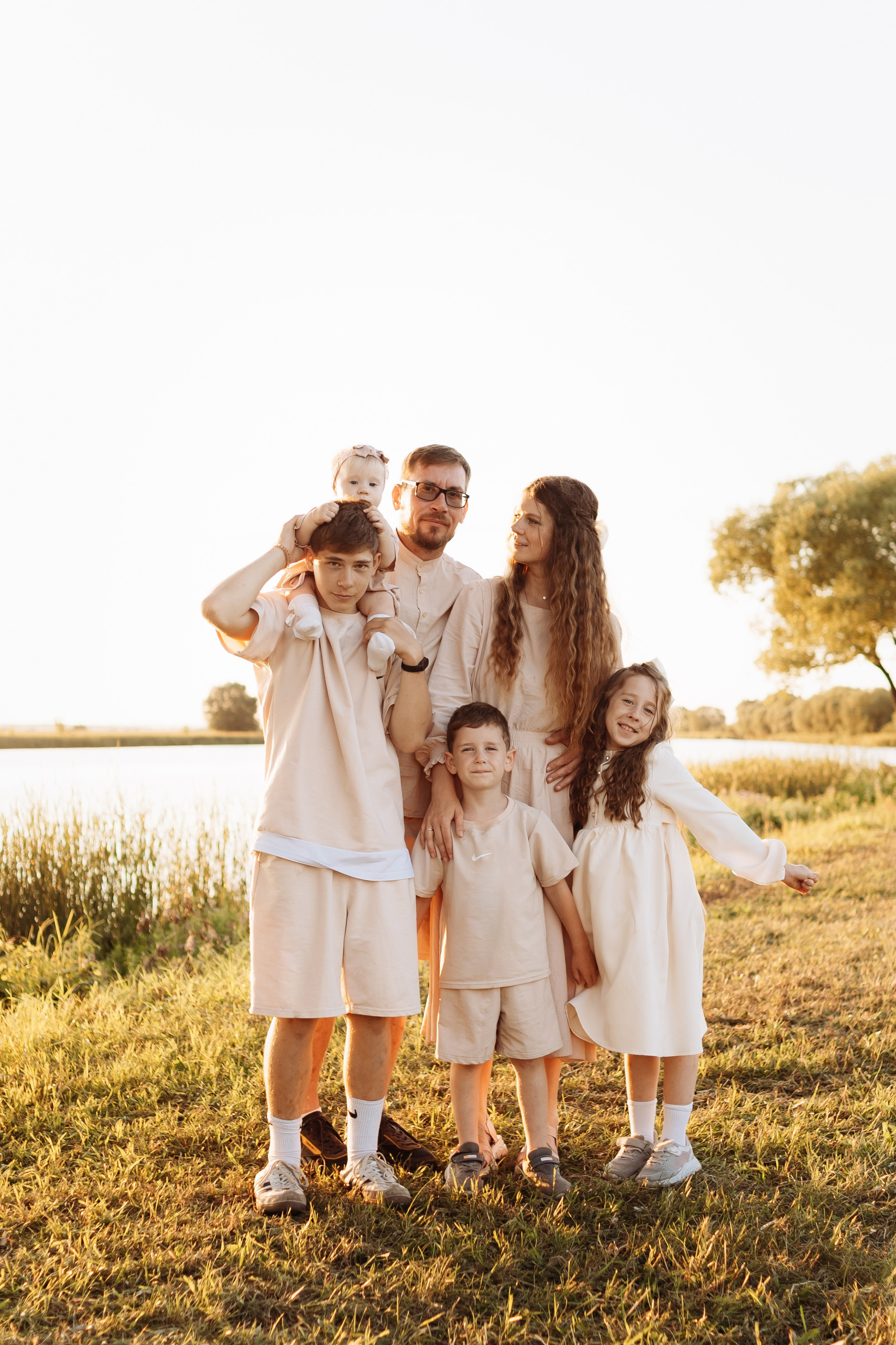 Паша, Маша, Артём, Даша и Дима