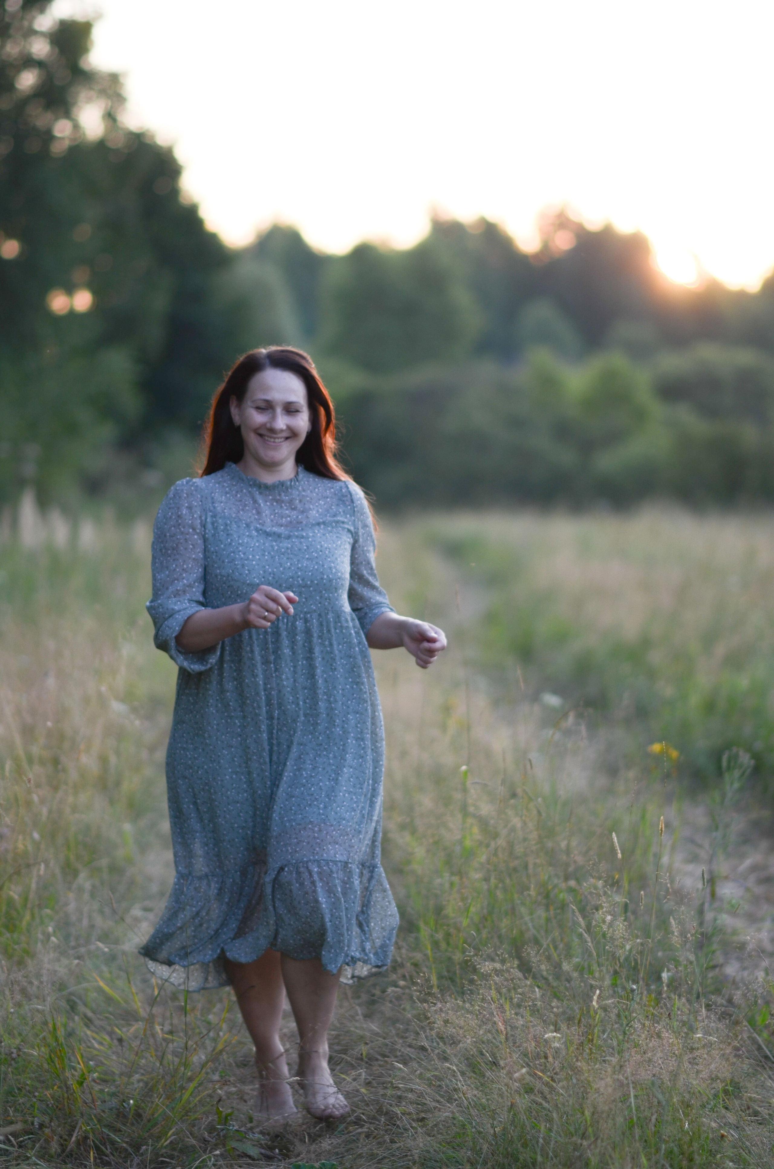 Летняя в поле. Семейный фотограф г. Москва