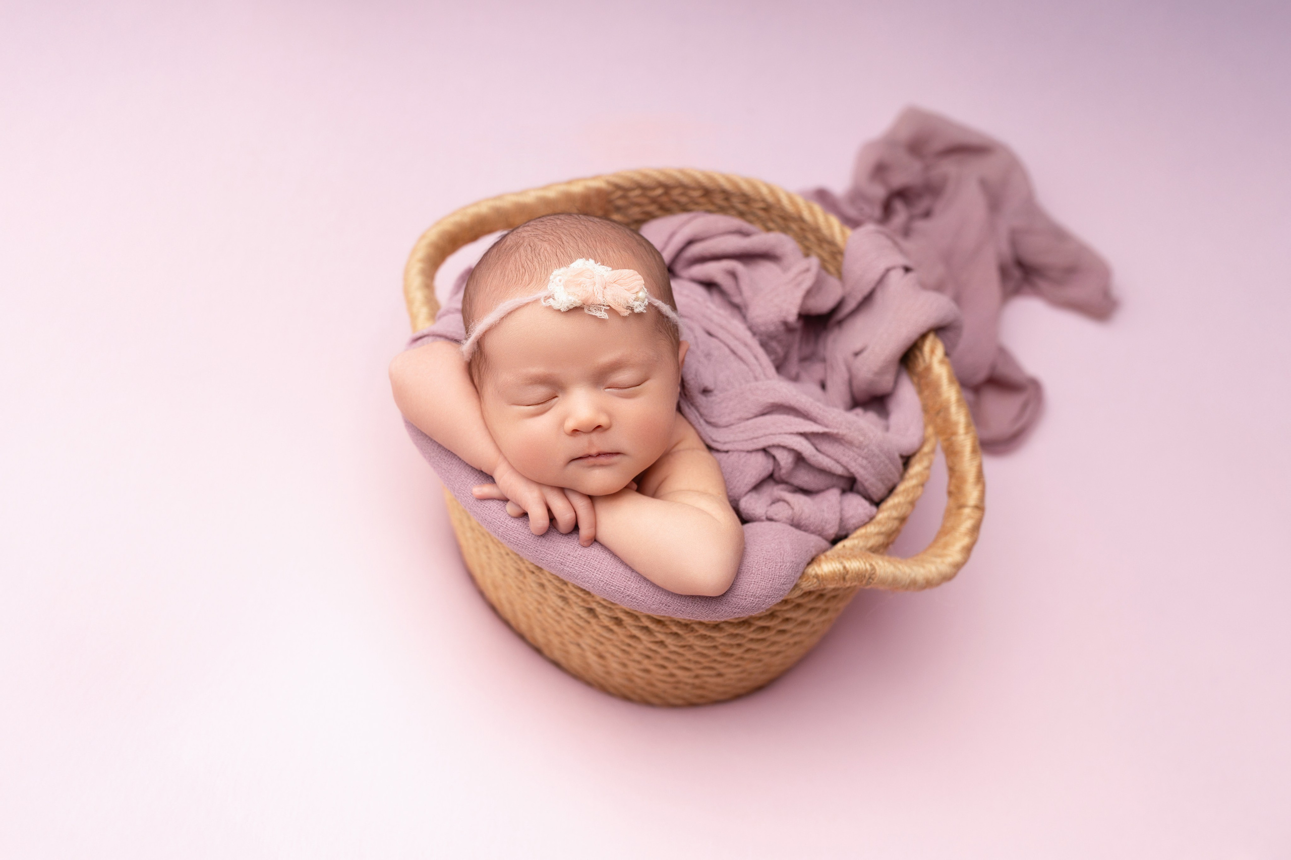 Newborn девочки. Фотограф новорожденных Модяева Ирина